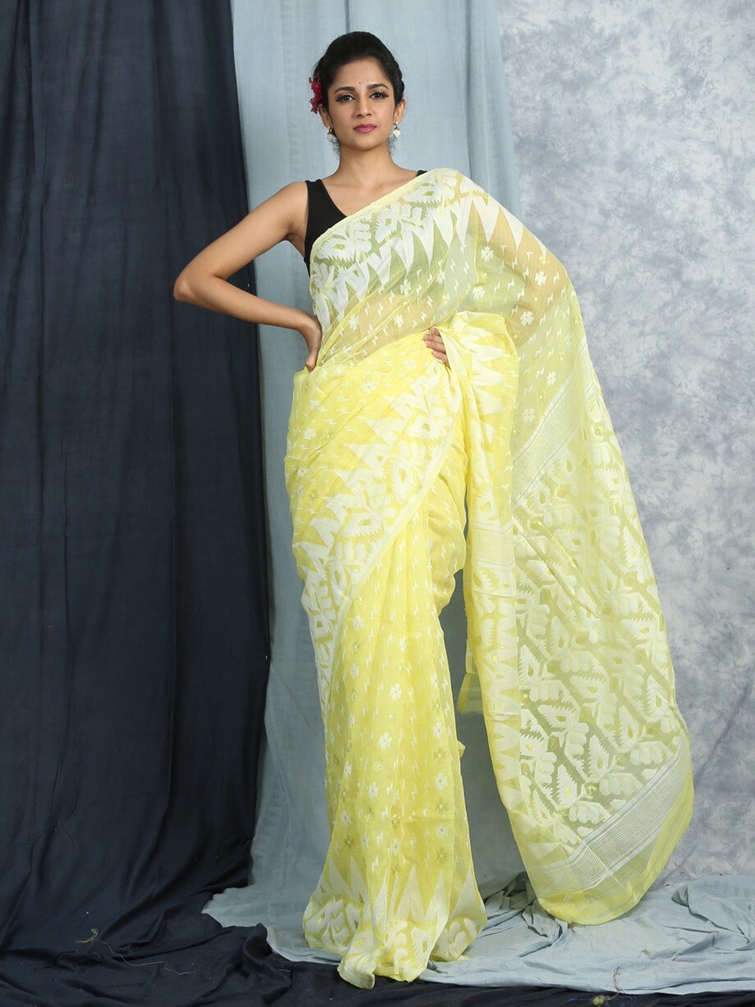

HERE&NOW Yellow & White Woven Design Jamdani Saree