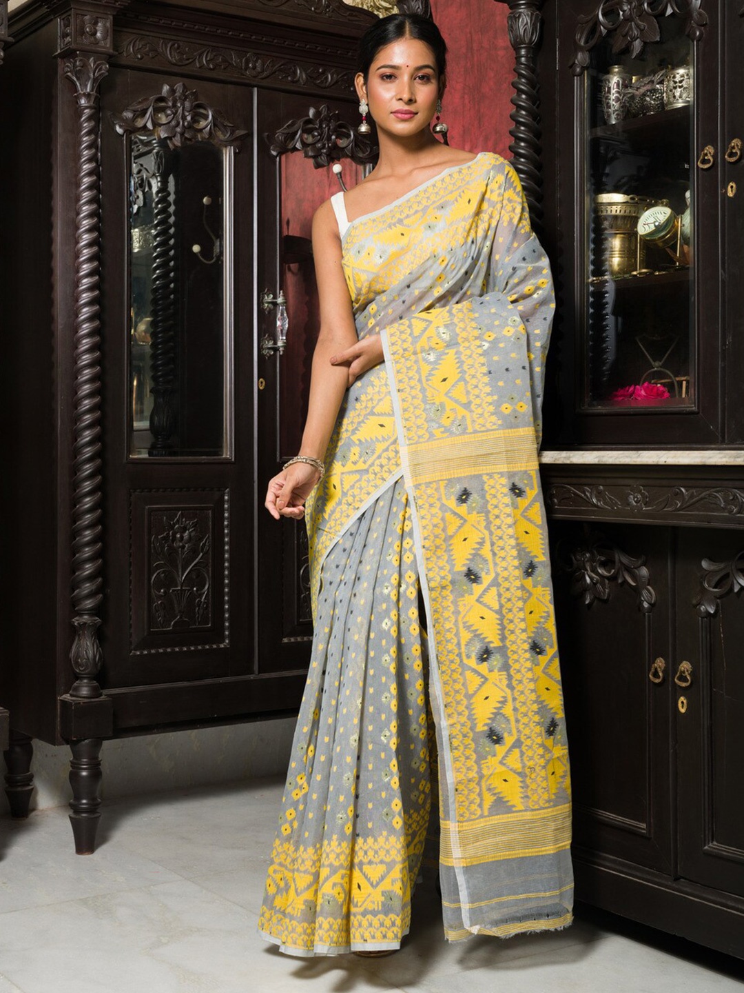 

HERE&NOW Grey & Yellow Woven Design Jamdani Saree