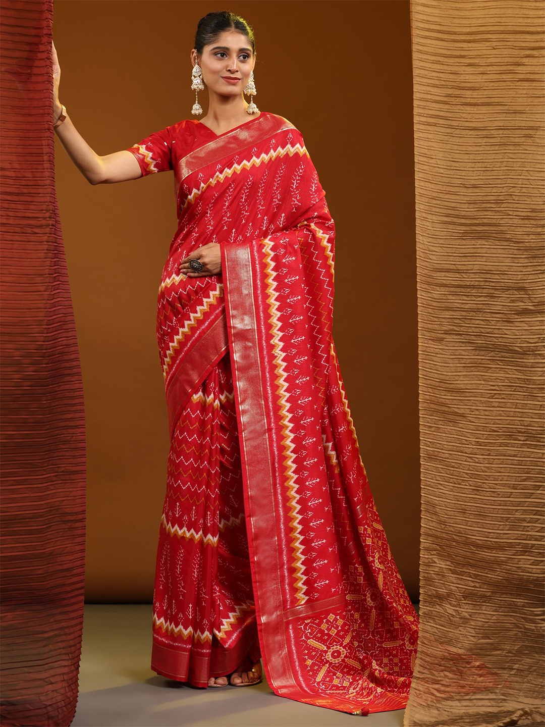

Phenav Ethnic Motifs Zari Border Ikat Silk Saree with Blouse, Red