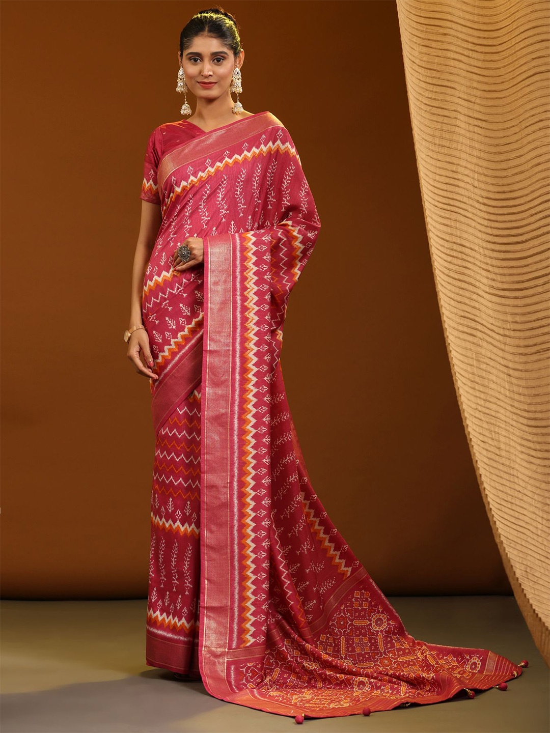 

Phenav Ethnic Motifs Zari Border Ikat Silk Saree with Blouse, Pink