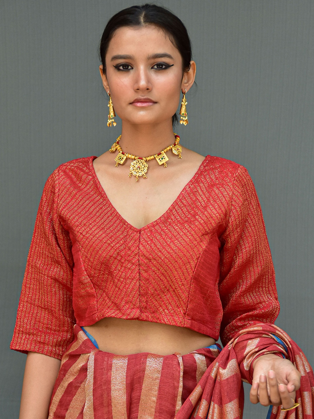 

Chidiyaa Woven Design Saree Blouse, Red