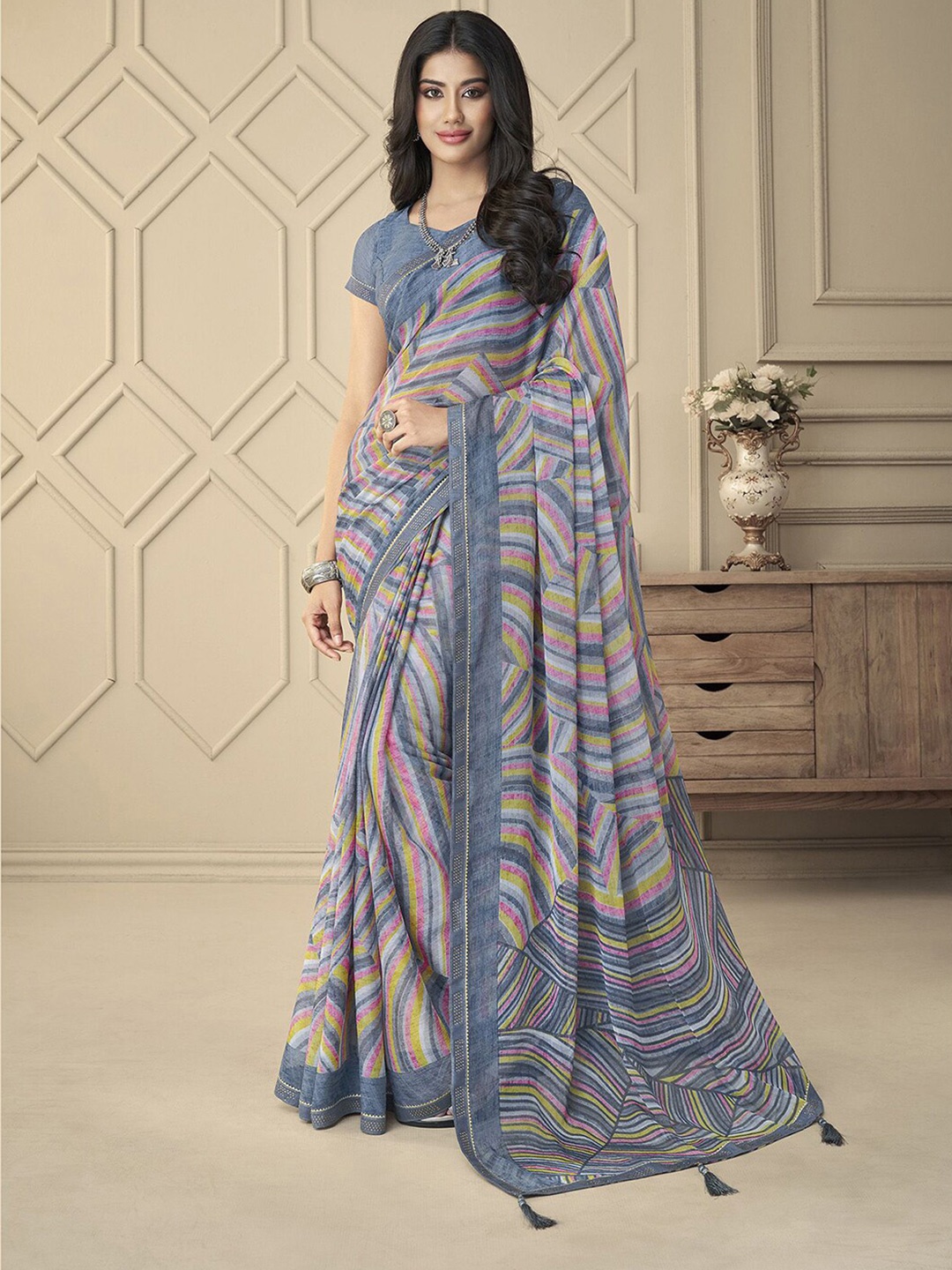 

Mitera Grey & Yellow Geometric Printed Poly Chiffon Saree