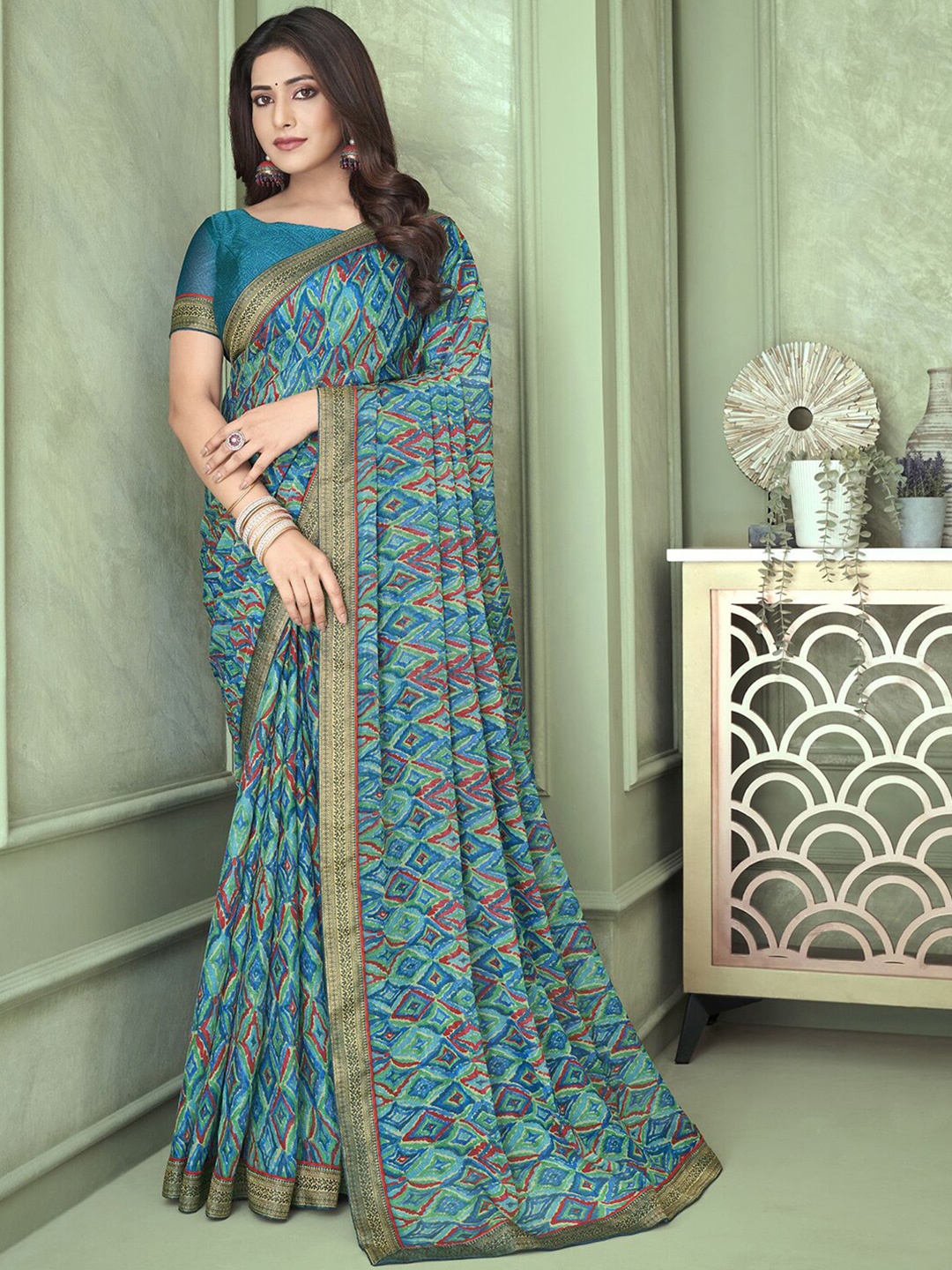 

Mitera Green & Blue Geometric Printed Saree