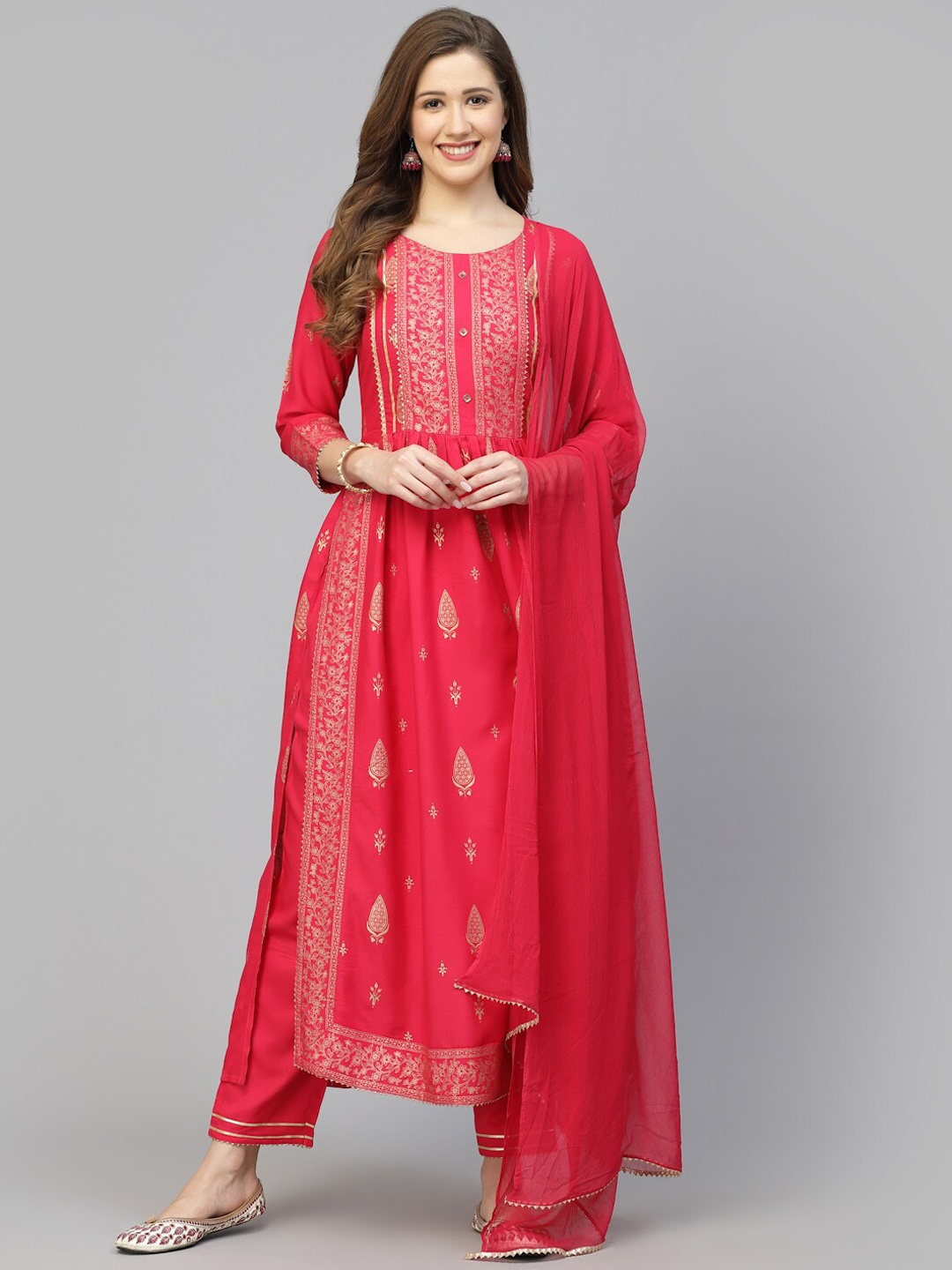 

Stylum Fuchsia Ethnic Motifs Printed Kurta with Trousers & Dupatta