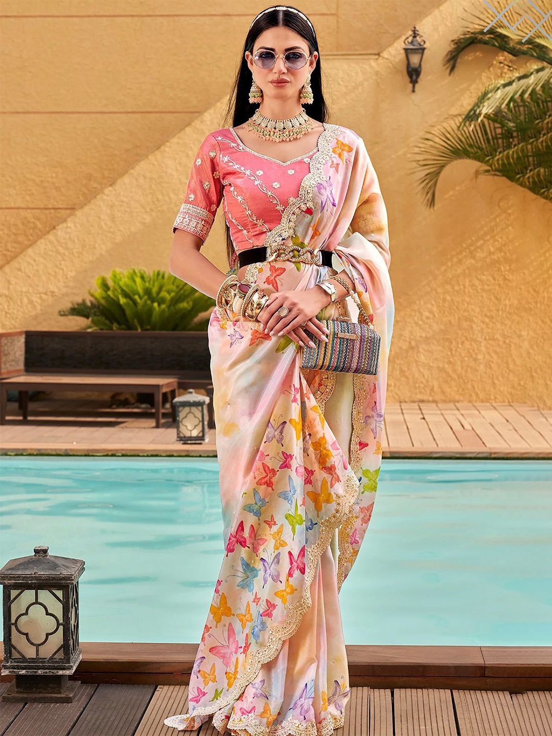 

HERE&NOW White & Blue Embroidered Poly Georgette Saree