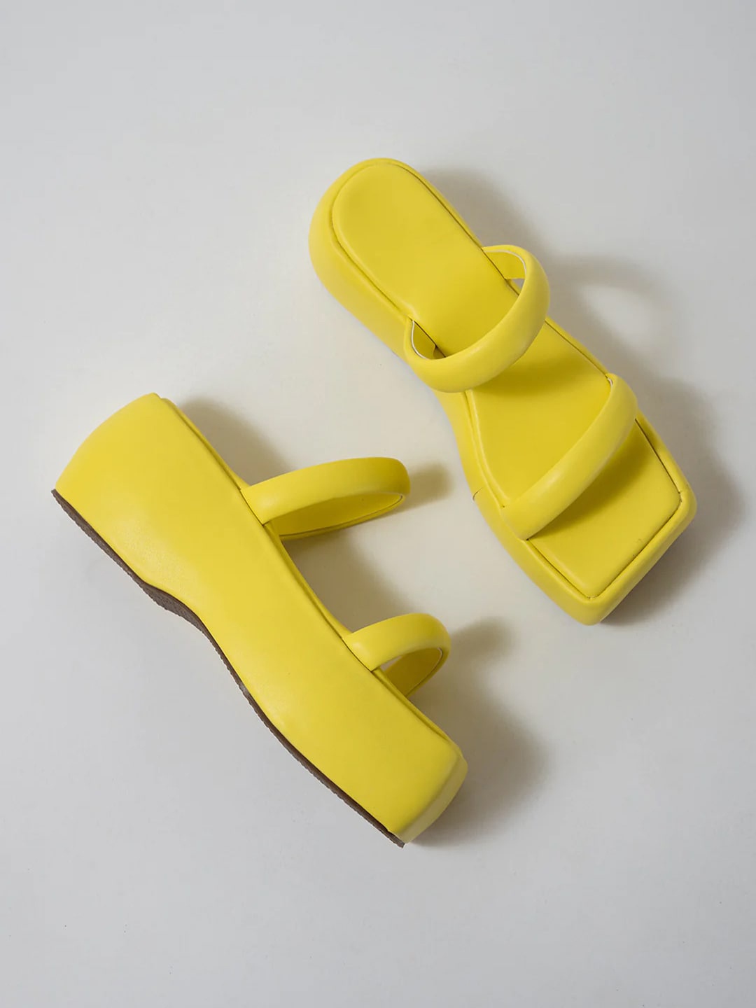 

HASTEN Square Toe Wedges, Yellow