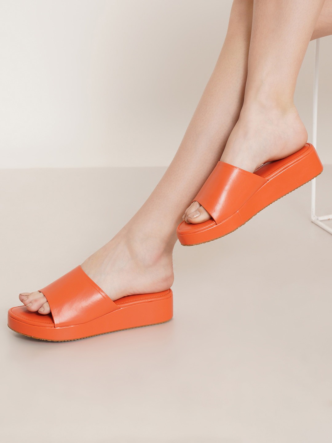 

HASTEN Flatform Heels, Orange