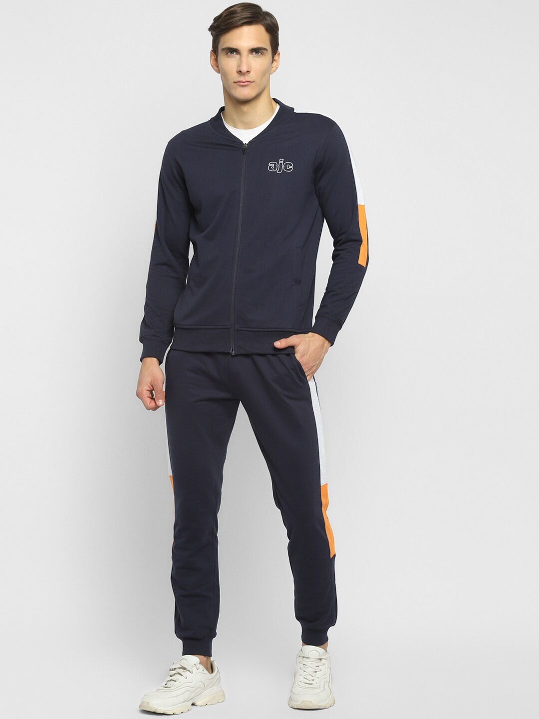 

Alan Jones Men Mock Collar Tracksuits, Navy blue