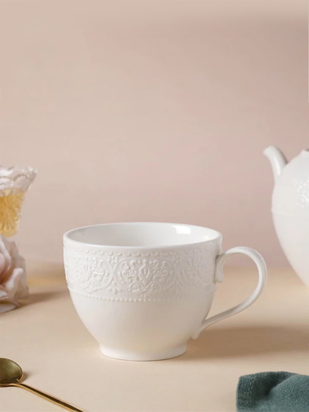 

Nestasia White Truffle Floral Textured Ceramic Glossy Tea Cup 450 ml