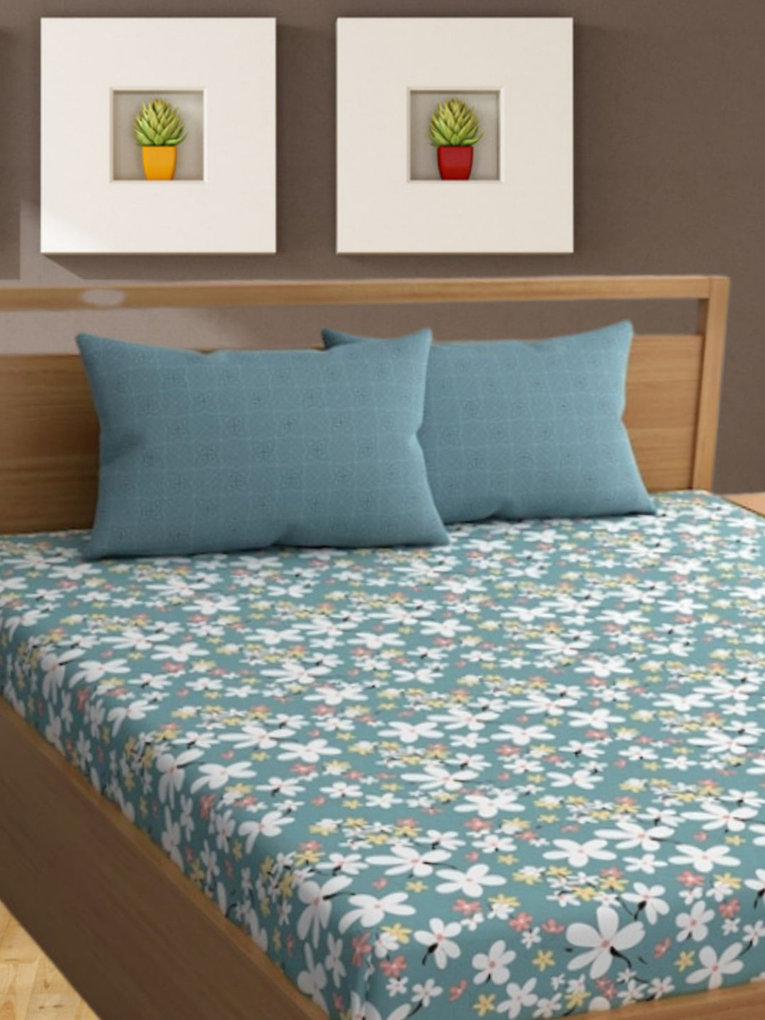 

Bajo's Blue & White Floral 350 TC Cotton King Bedsheet & 2 Pillow Covers