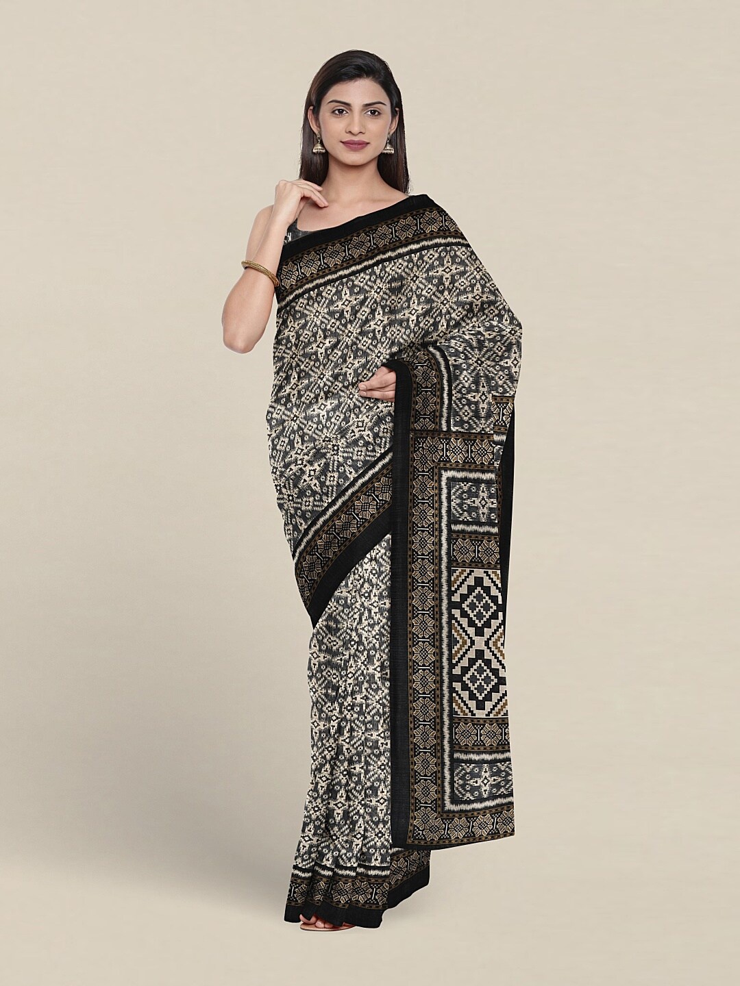 

Pothys Floral Printed Saree, Grey
