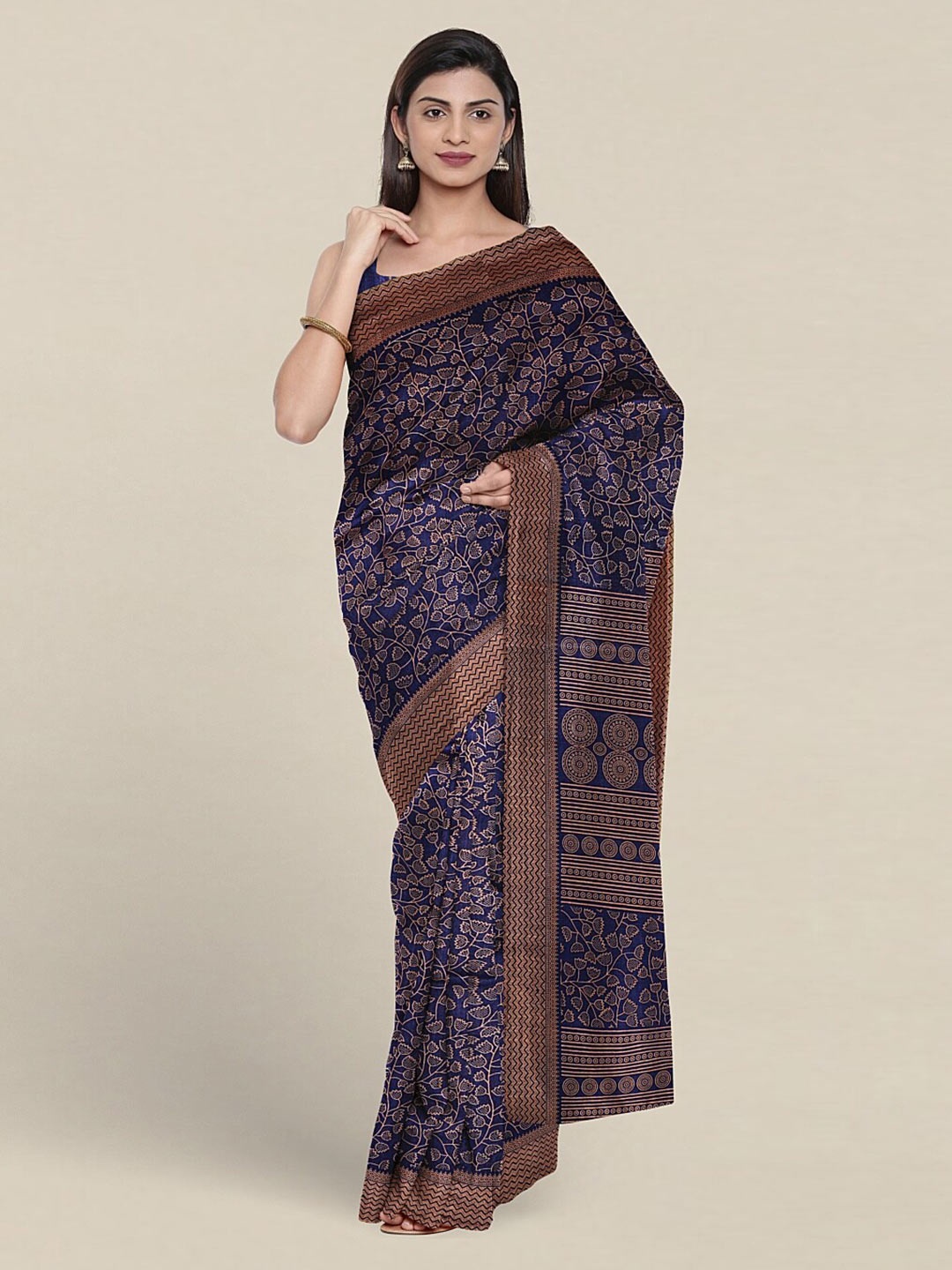

Pothys Floral Printed Saree, Blue
