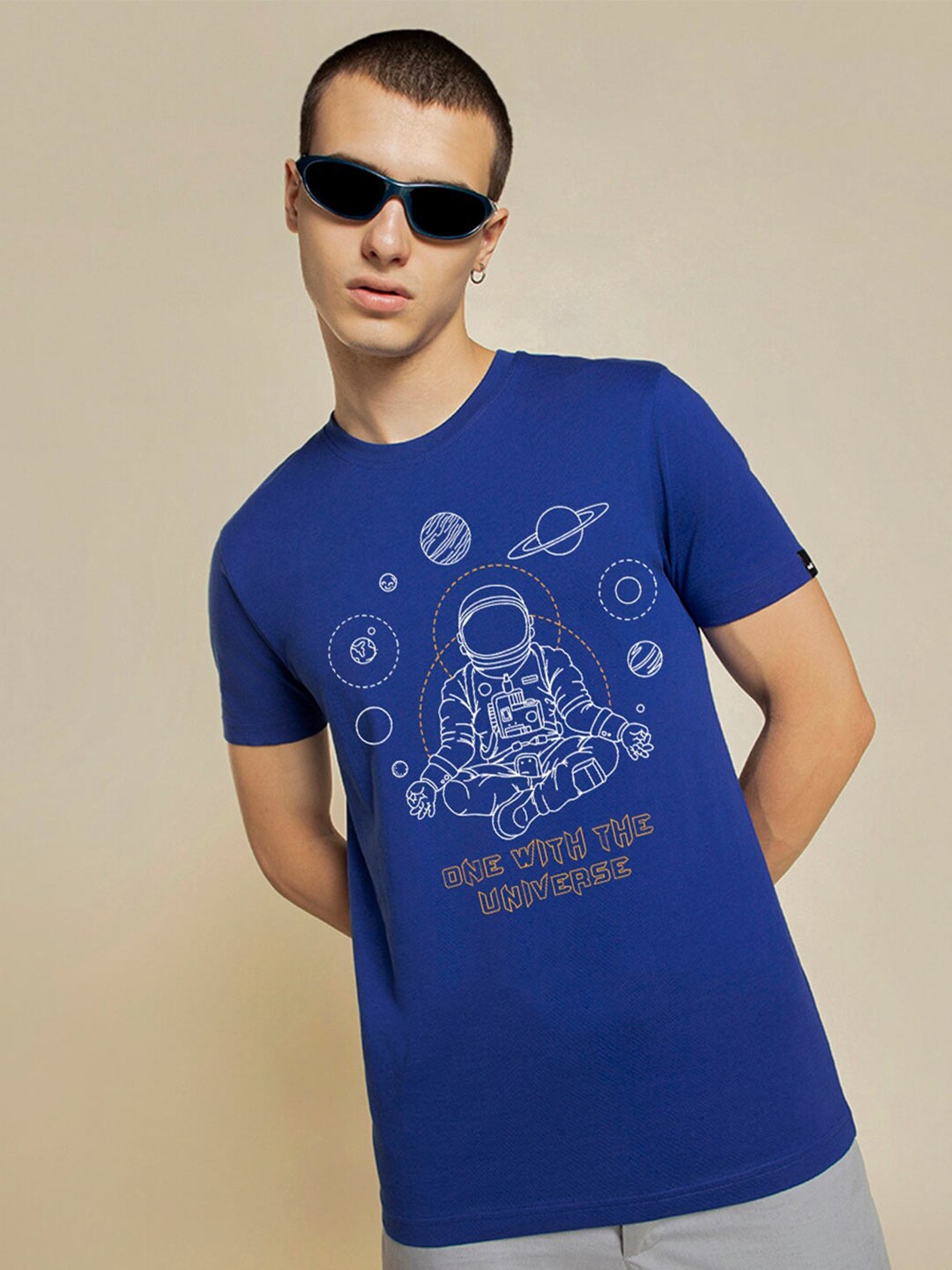 

Bewakoof One With The Universe Typography Print T-shirt, Blue