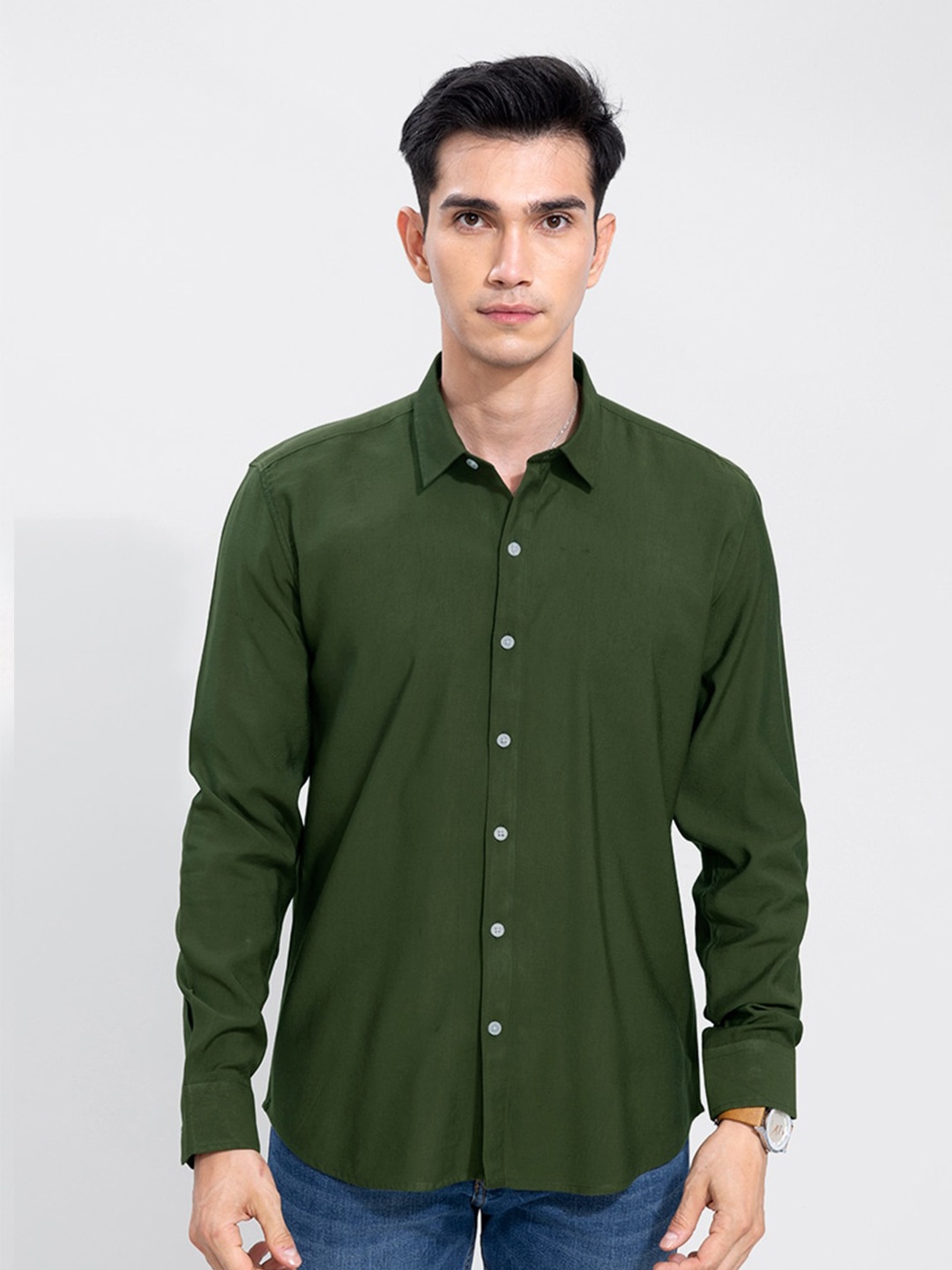 

Snitch Olive Green Spread Collar Classic Slim Fit Casual Shirt