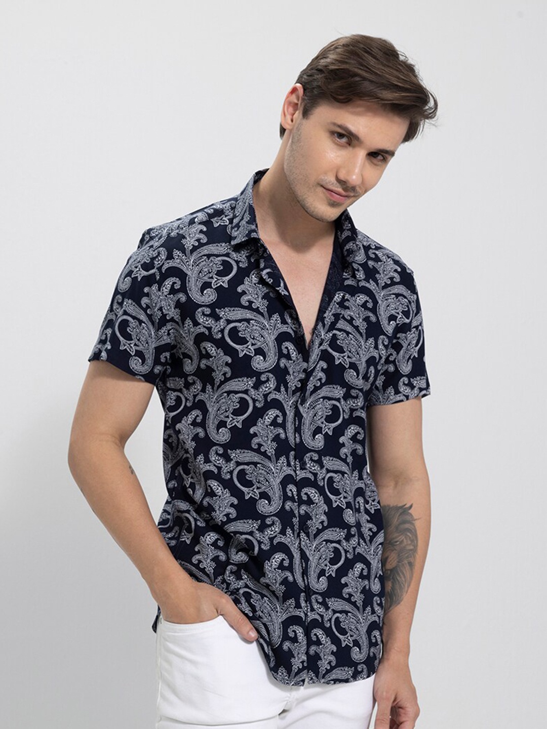 

Snitch Navy Blue Classic Slim Fit Paisley Printed Casual Shirt