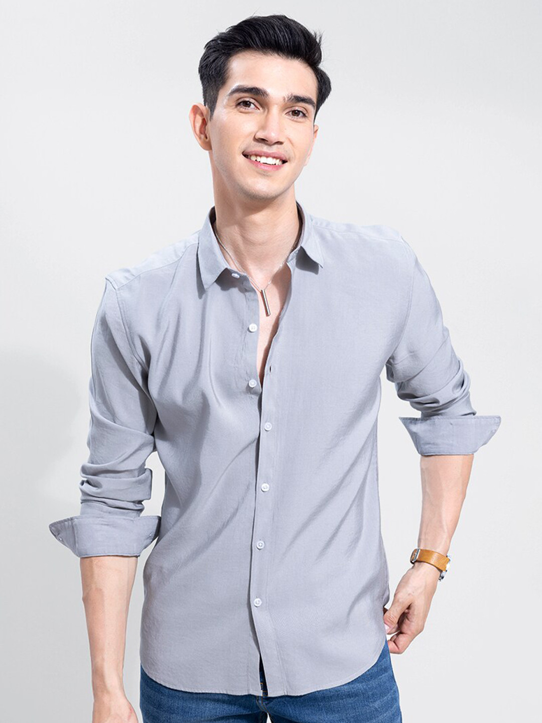 

Snitch Grey Classic Slim Fit Opaque Casual Shirt