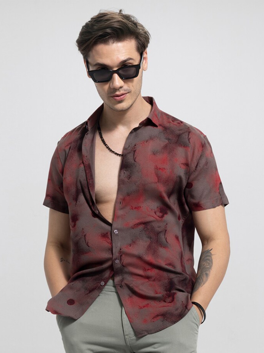 

Snitch Men Classic Slim Fit Floral Printed Casual Shirt, Red
