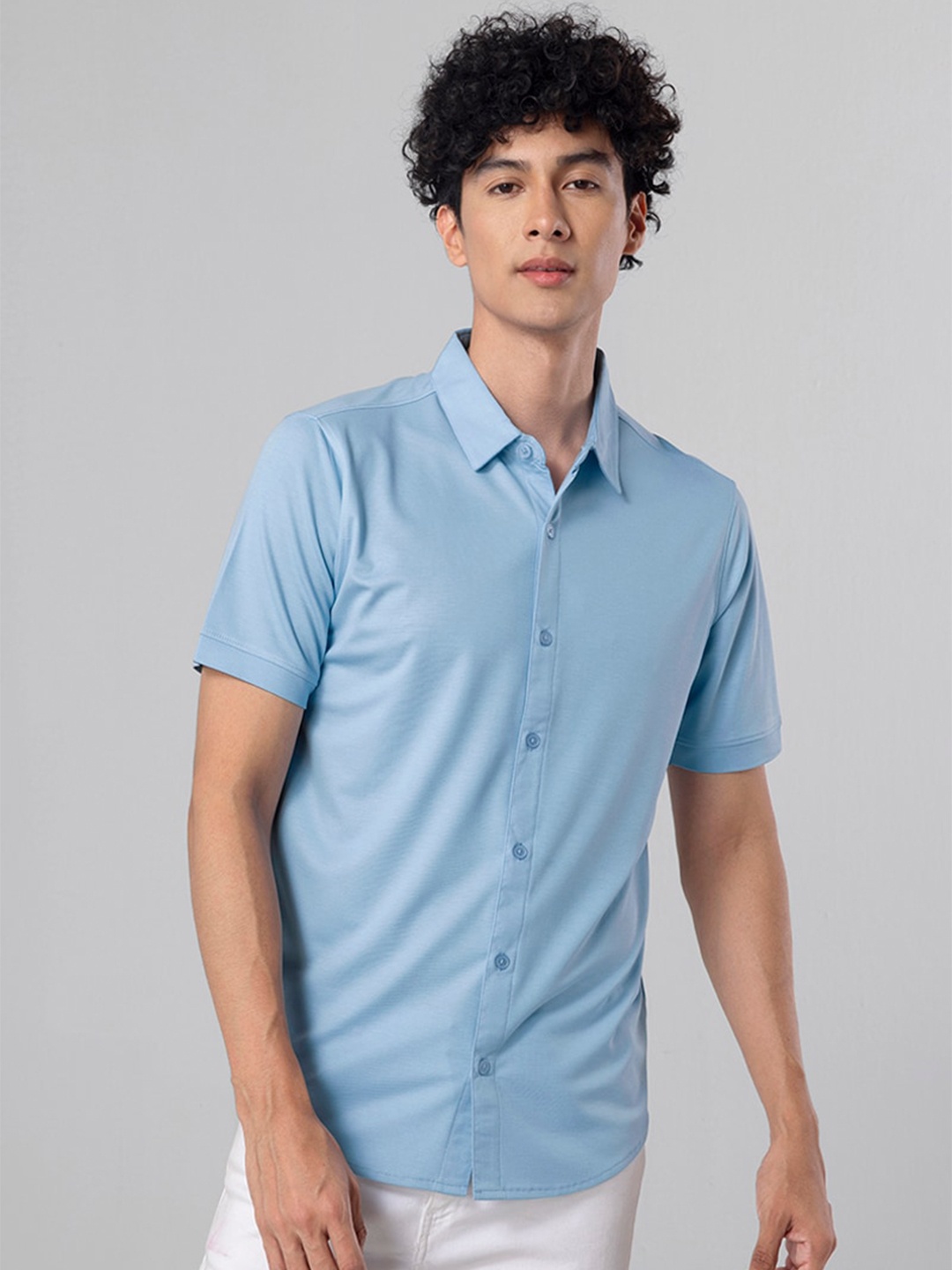 

Snitch Blue Classic Slim Fit Cotton Casual Shirt