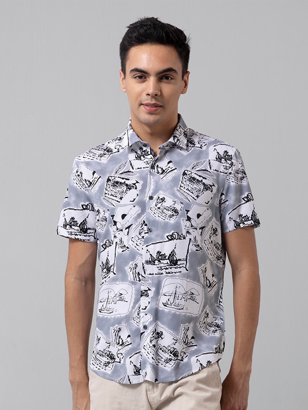 

Snitch Grey Classic Slim Fit Graphic Printed Casual Shirt