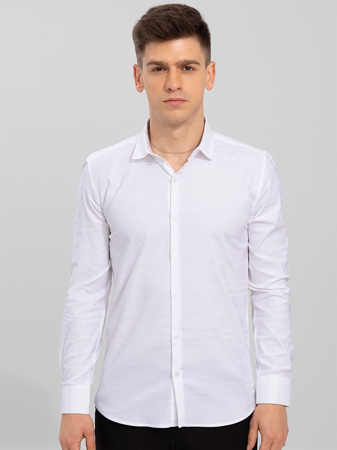 

Snitch Classic White Slim Fit Opaque Casual Shirt