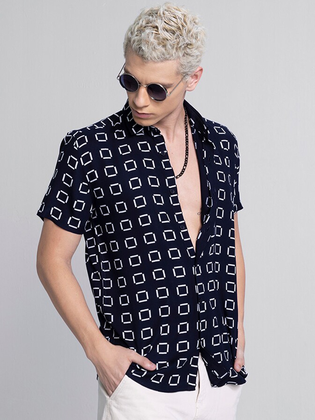 

Snitch Navy Blue And White Classic Geometric Printed Casual Shirt
