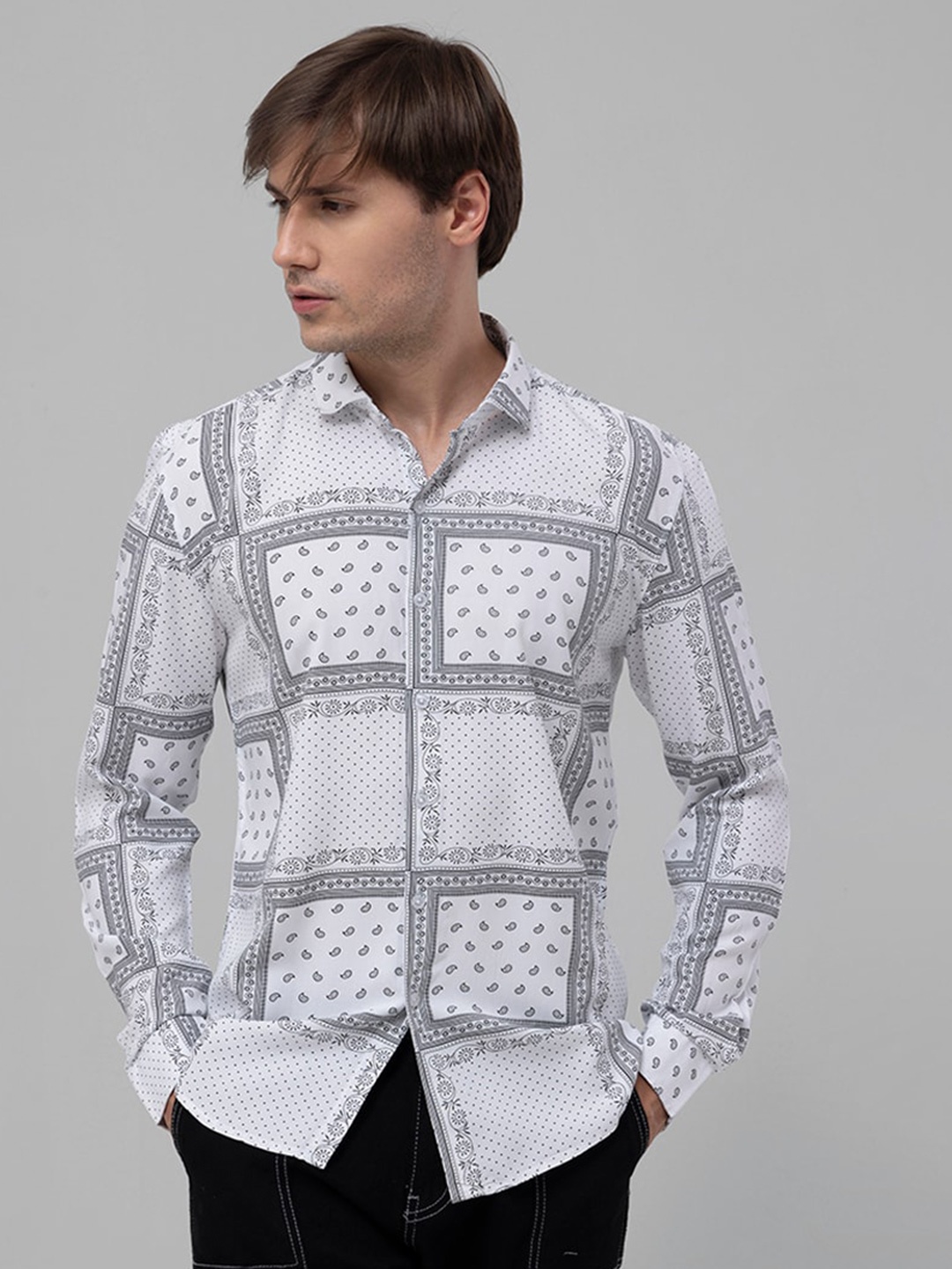 

Snitch White And Grey Classic Geometric Printed Cotton Shirt