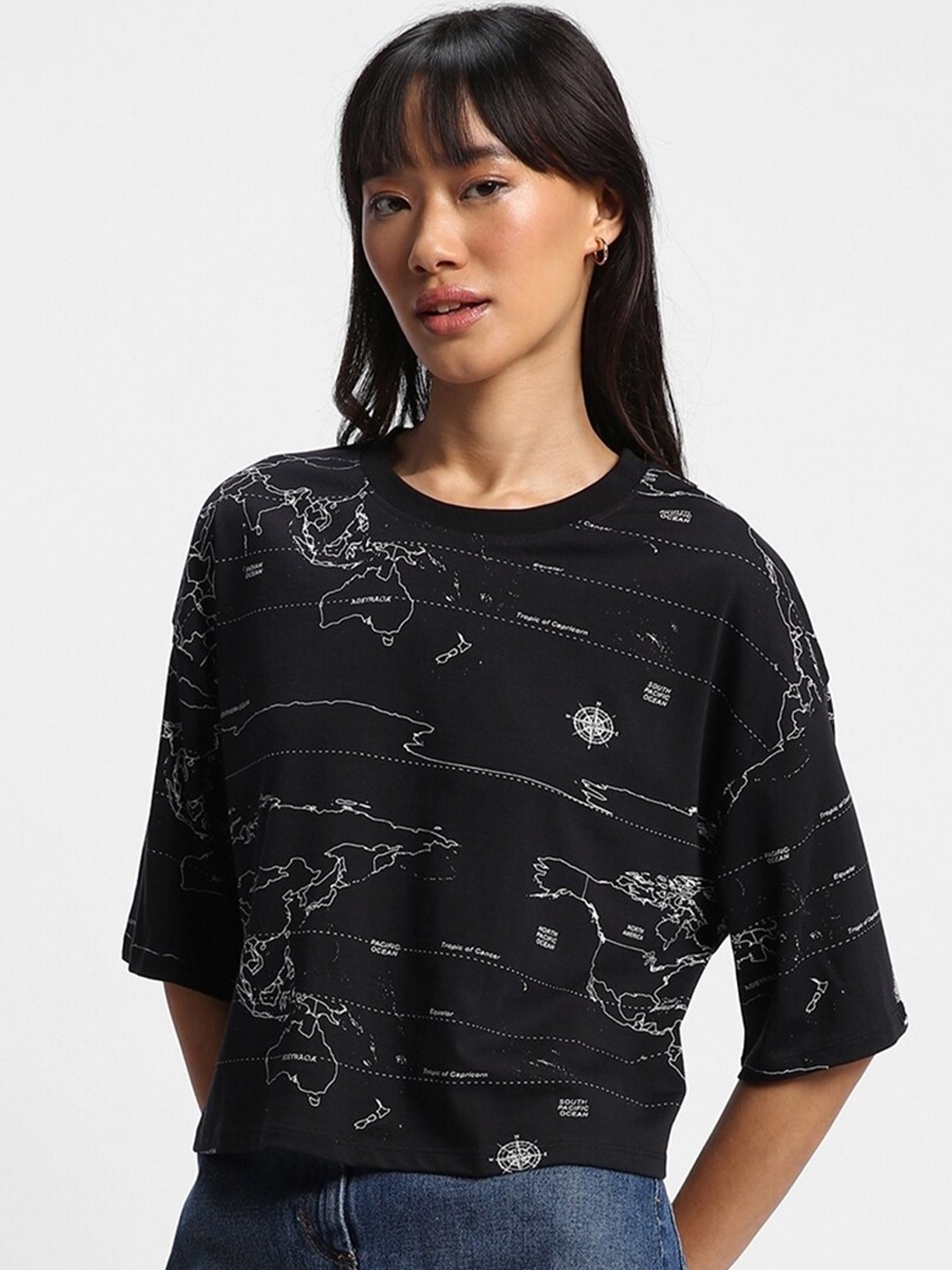 

Bewakoof World Map Graphic Print Oversized Top, Black