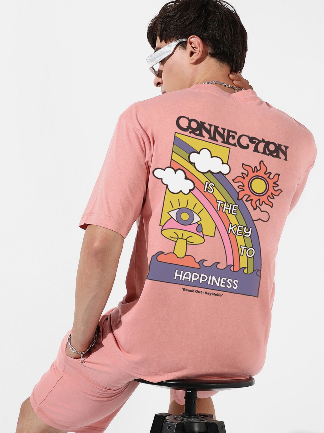 

Campus Sutra Pink Graphic Printed Comfort Fit T-shirt & Shorts