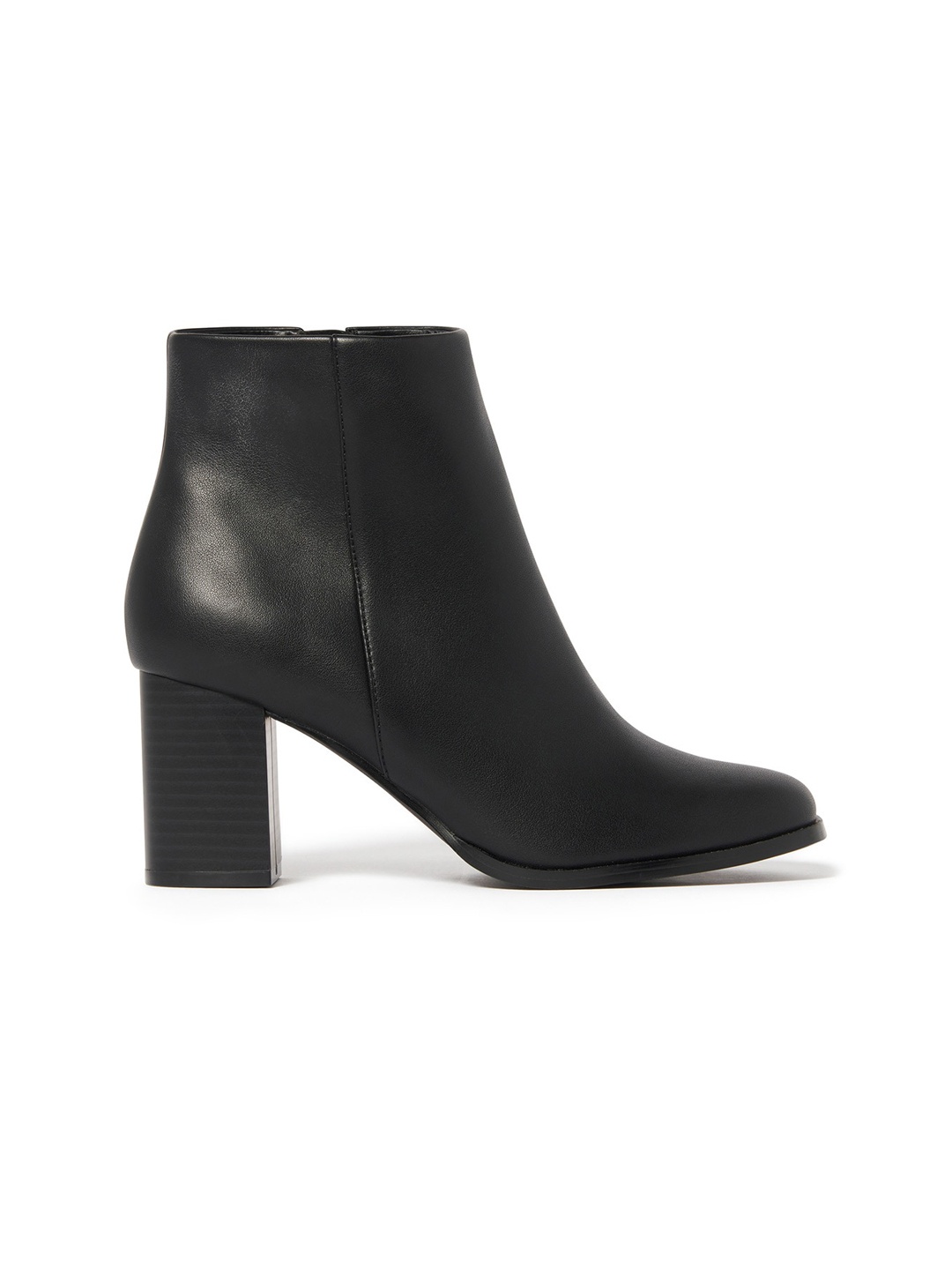 

Forever New Women Block-Heeled Mid-Top Regular Boots, Black