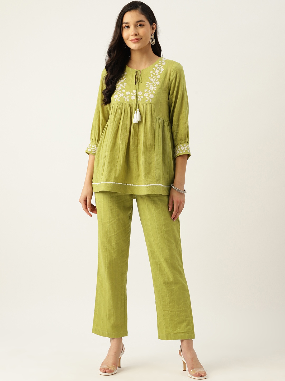 

MISRI Women Embroidered Pure Cotton Ethnic Co-Ords, Green