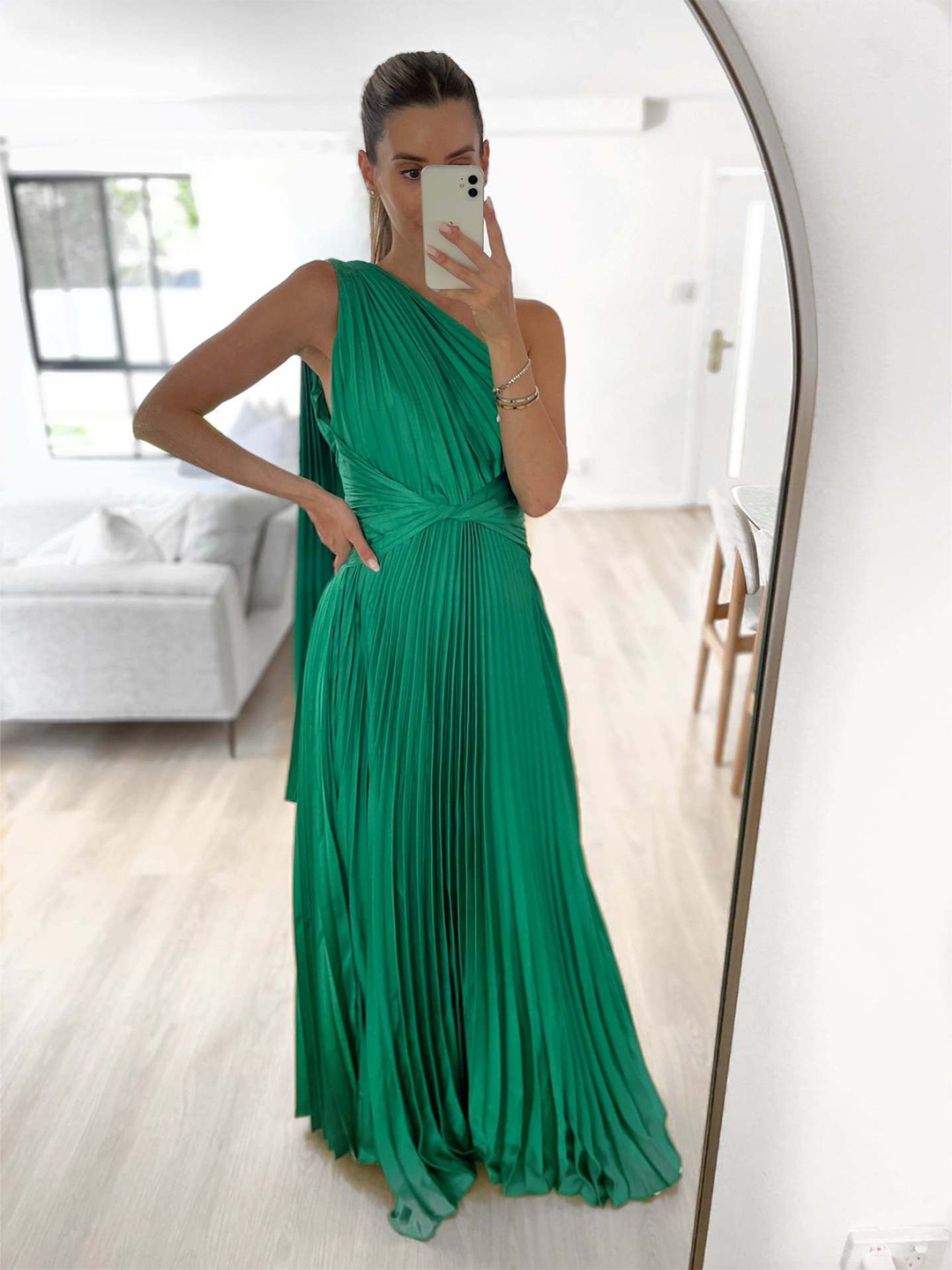 

BoStreet Green One Shoulder Accordion Pleated Maxi dress