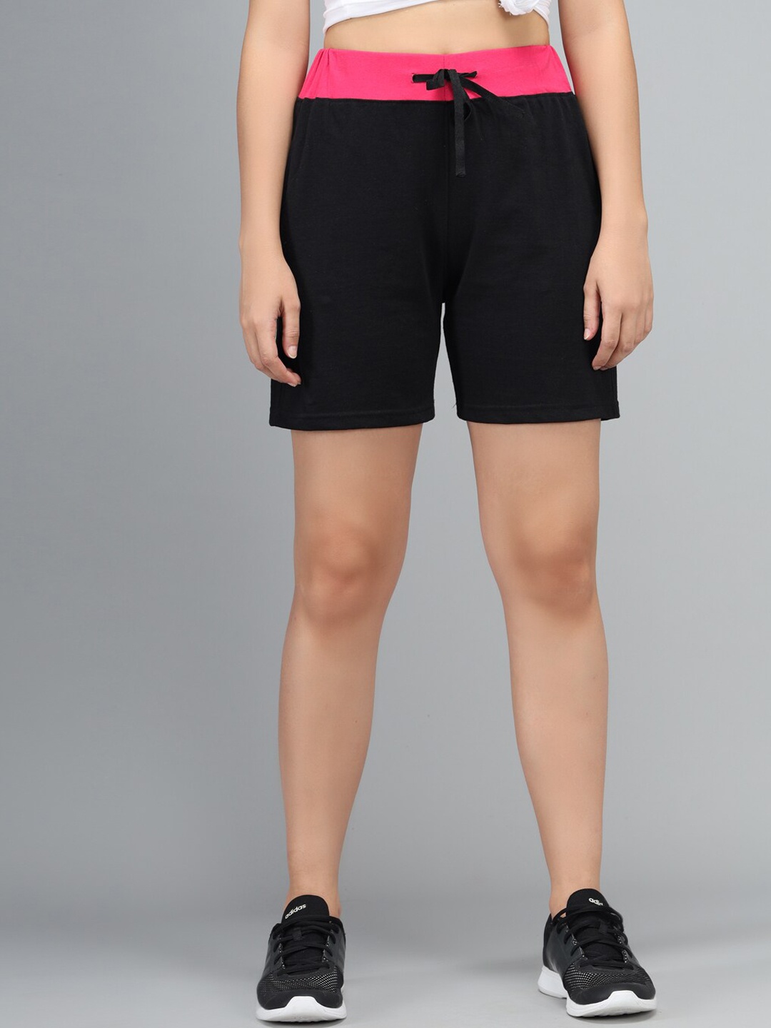Imsa Moda Women Mid Raise Cotton Sports Shorts, Black
