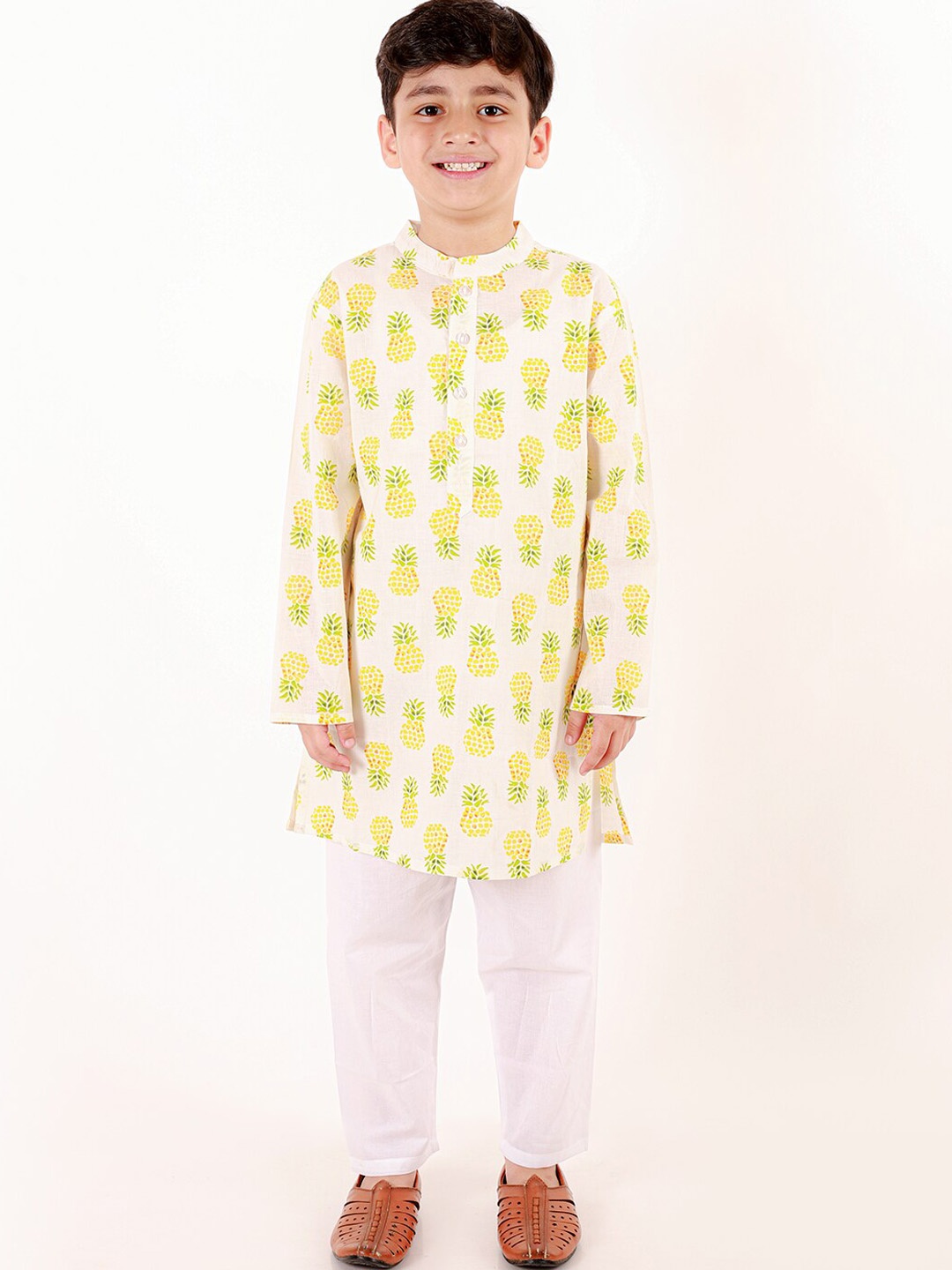 

Ka-mee Boys Conversational Printed Regular Pure Cotton Kurta With Pyjamas, Yellow