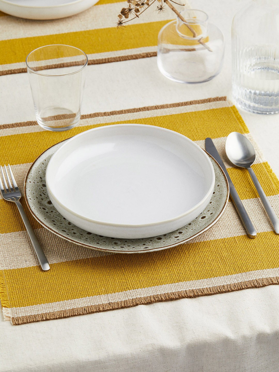 

H&M Beige & Yellow 2-Pack Jute-Blend Table Mats