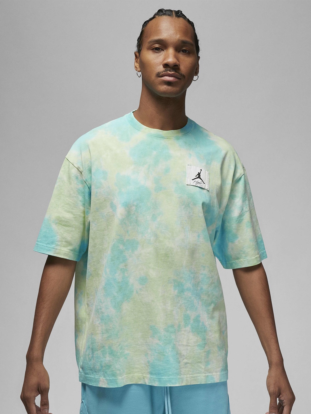 

Nike Men Jordan Essentials Oversized Graphic T-Shirt, Green