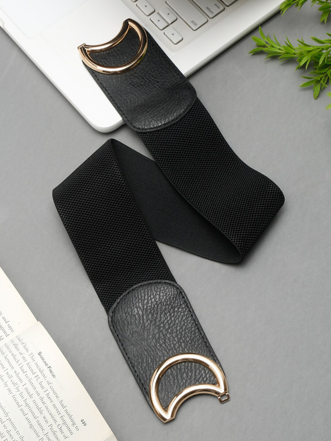 

Teakwood Leathers Women Black Belt