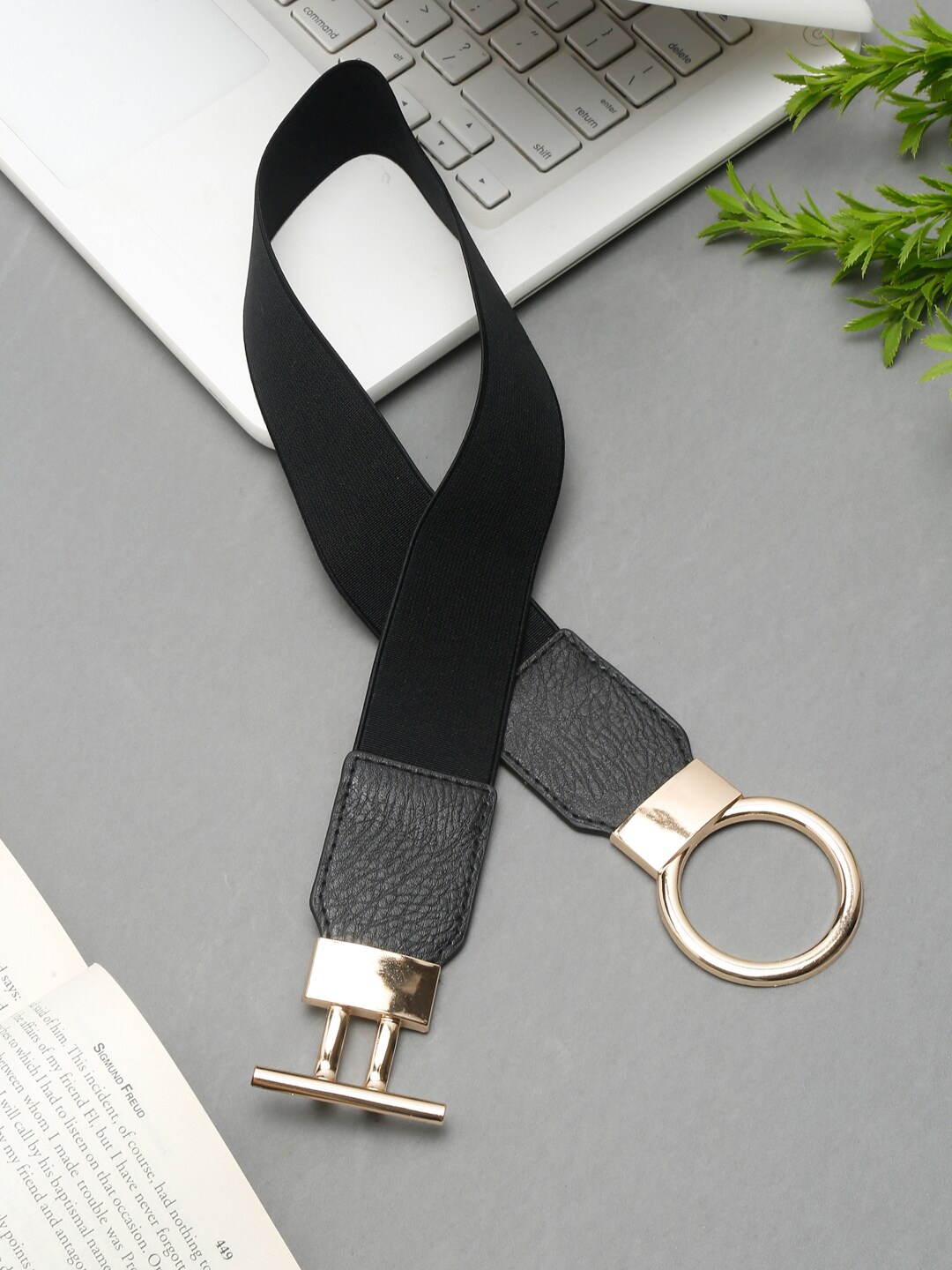 

Teakwood Leathers Women Black Belt