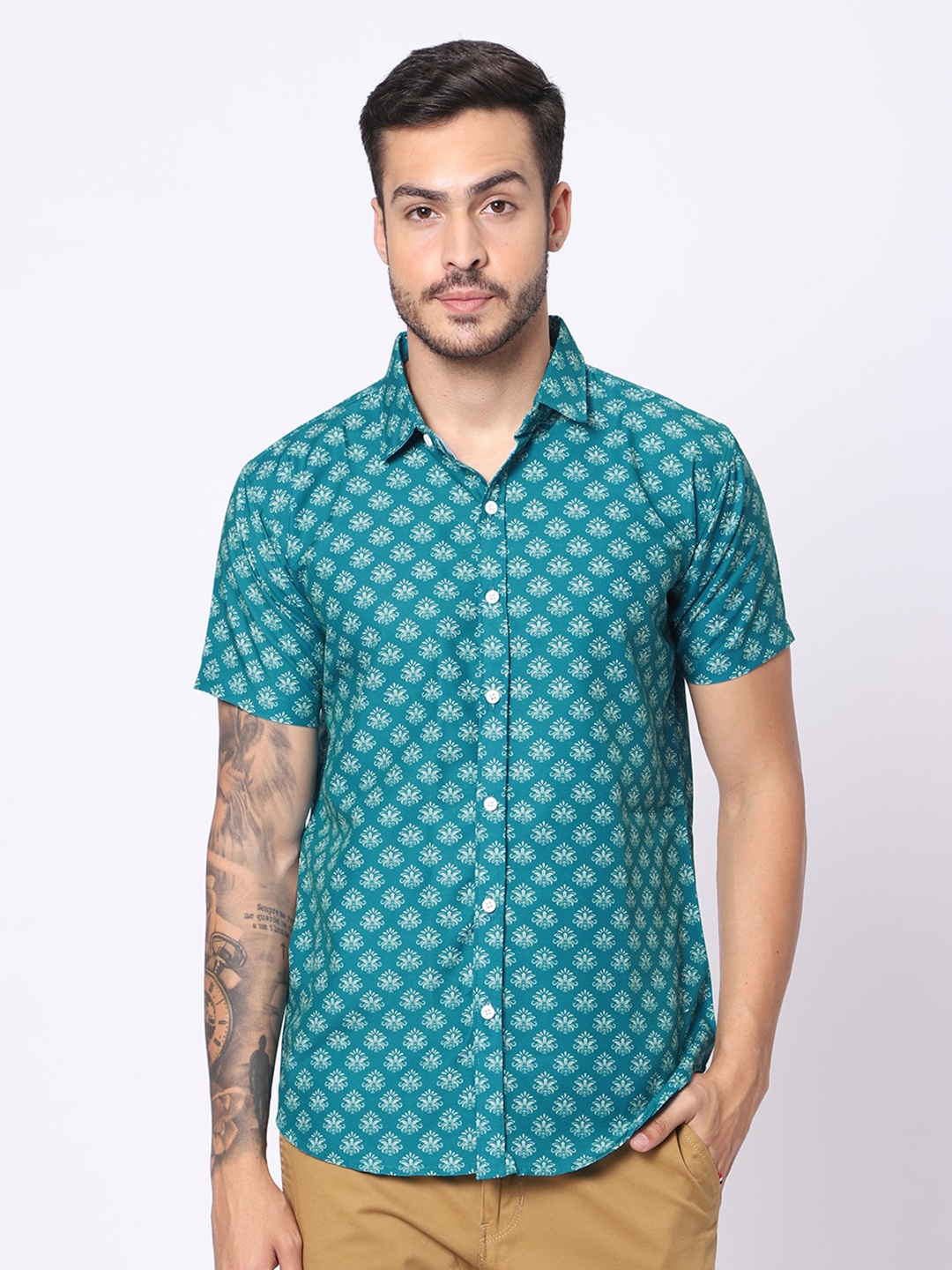 

N AND J Classic Opaque Ethnic Motifs Printed Casual Shirt, Green