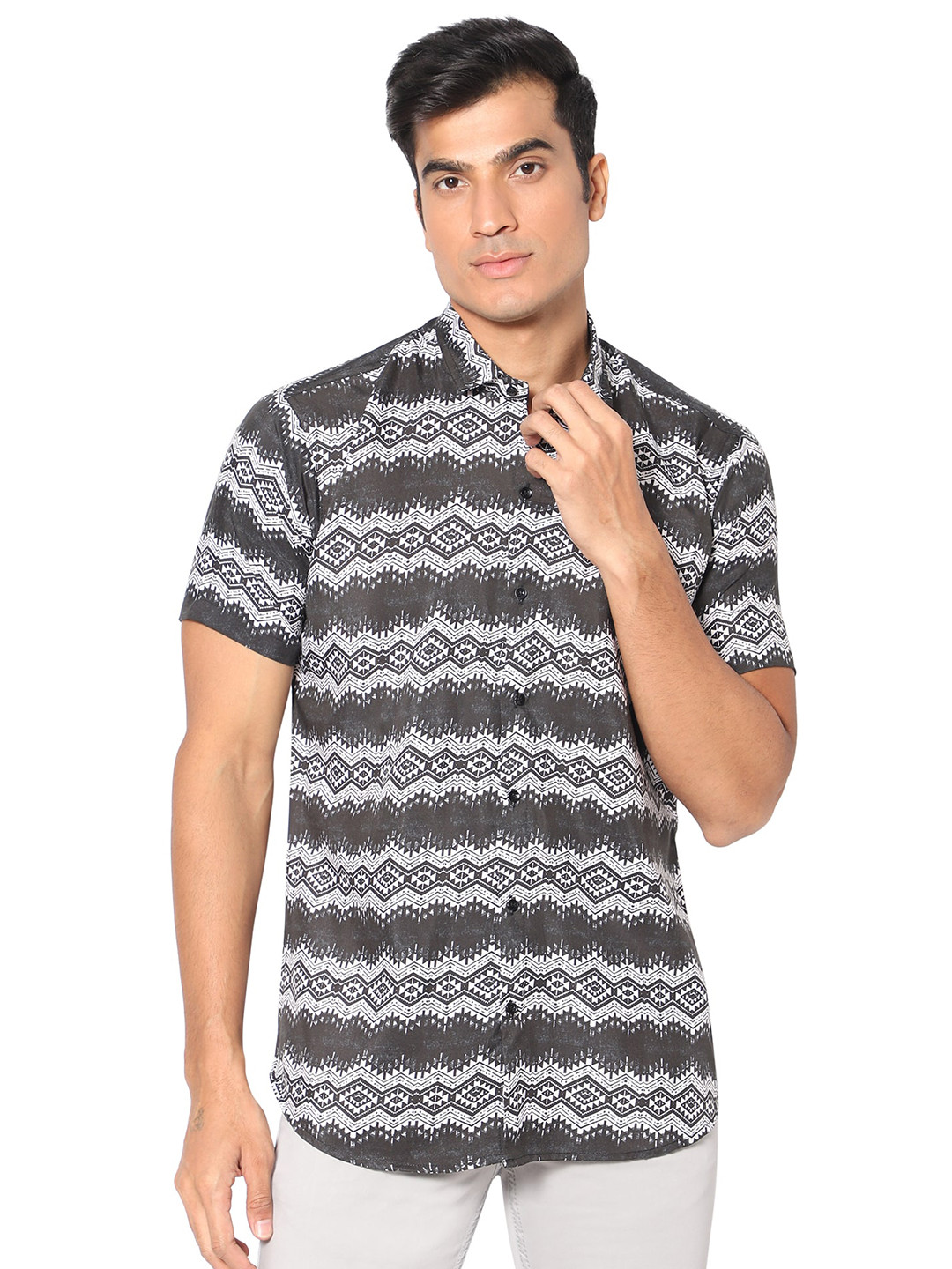 

N AND J Classic Fit Ethnic Motifs Printed Casual Shirt, Black