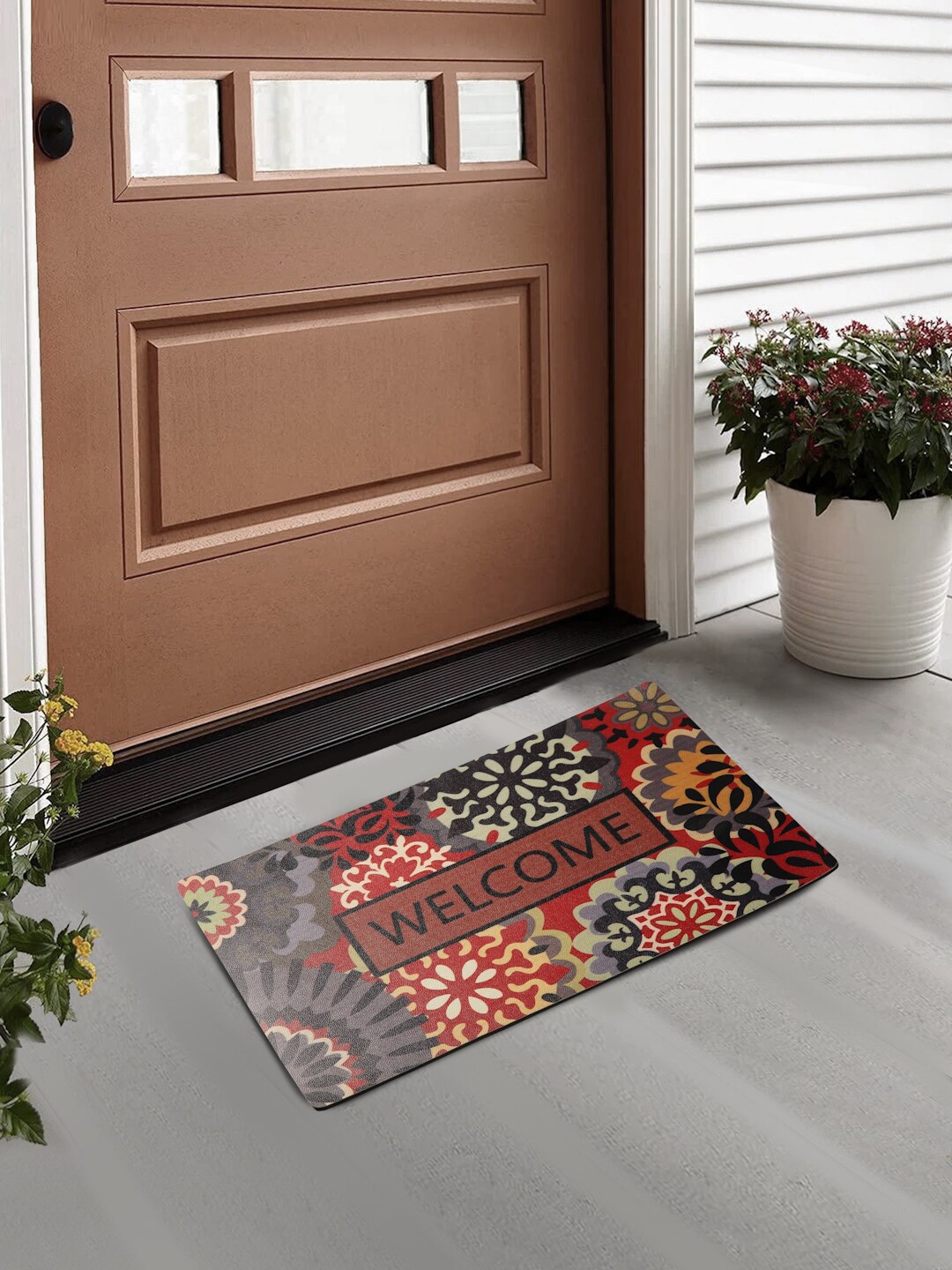 

FABINALIV Red & Grey Printed Anti-Skid Doormat