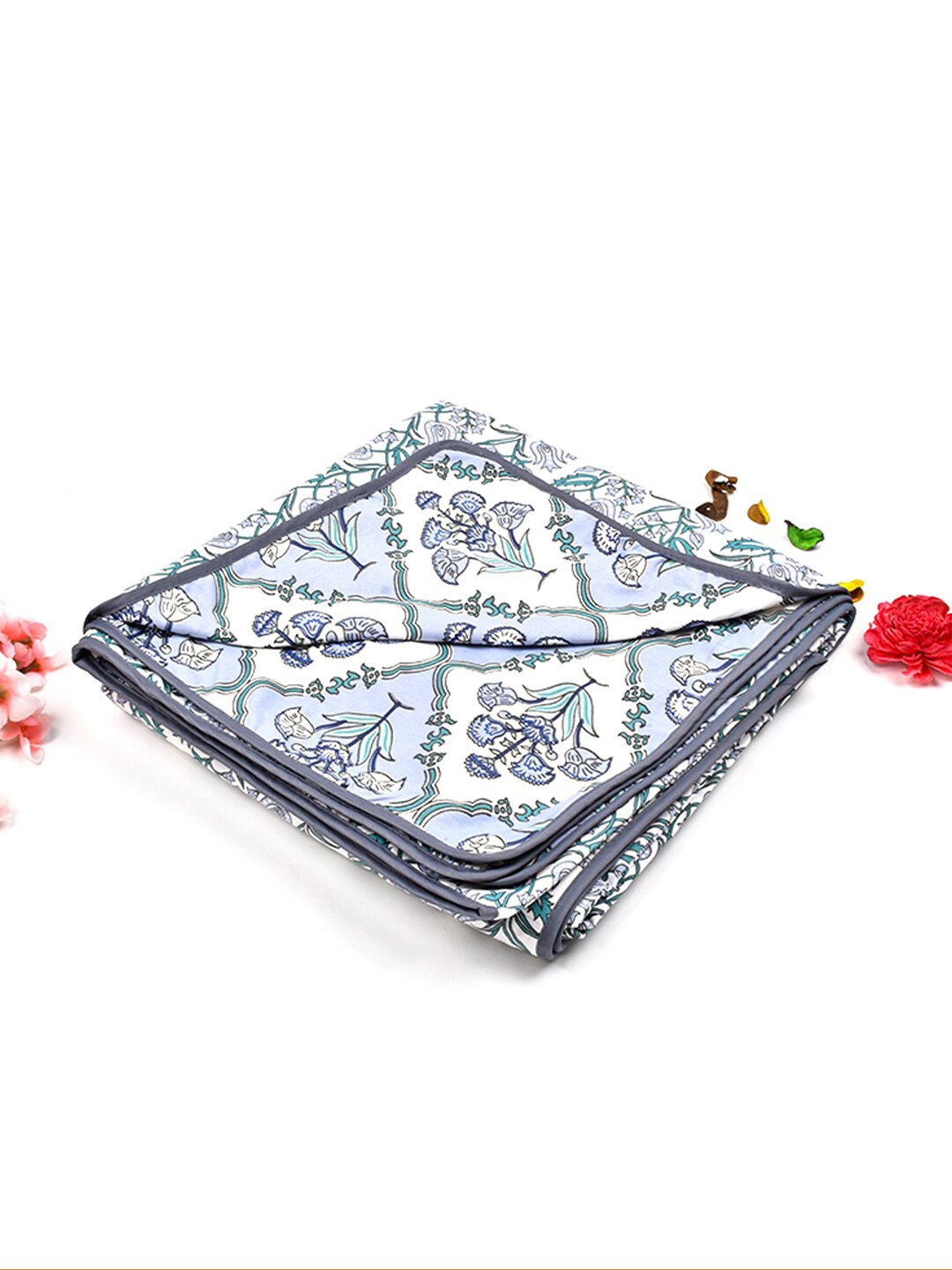 

Moms Home White & Grey Floral Organic Cotton Summer 350 GSM Single Bed Dohar
