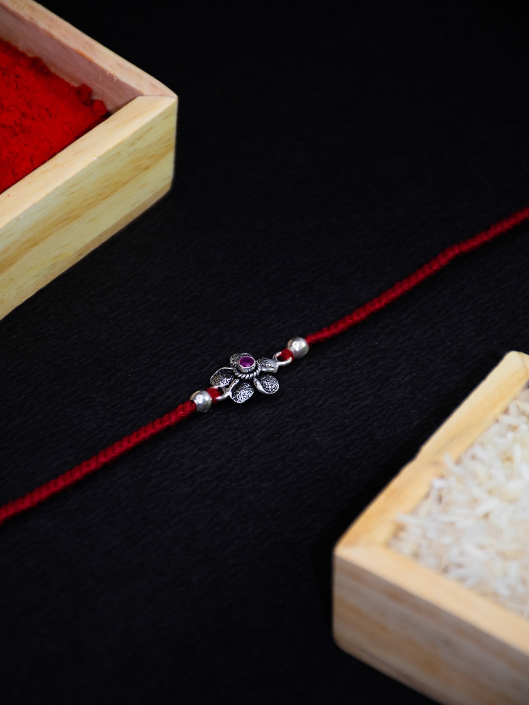 

Arte Jewels Stone-Studdded Flower Shaped Thread Rakhi, Silver