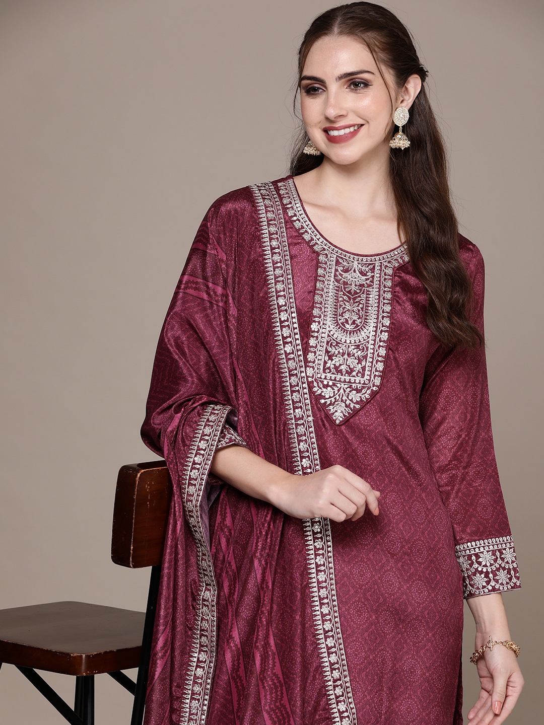 

Anouk Ethnic Motifs Embroidered Regular Sequinned Kurta with Palazzos & Dupatta, Maroon