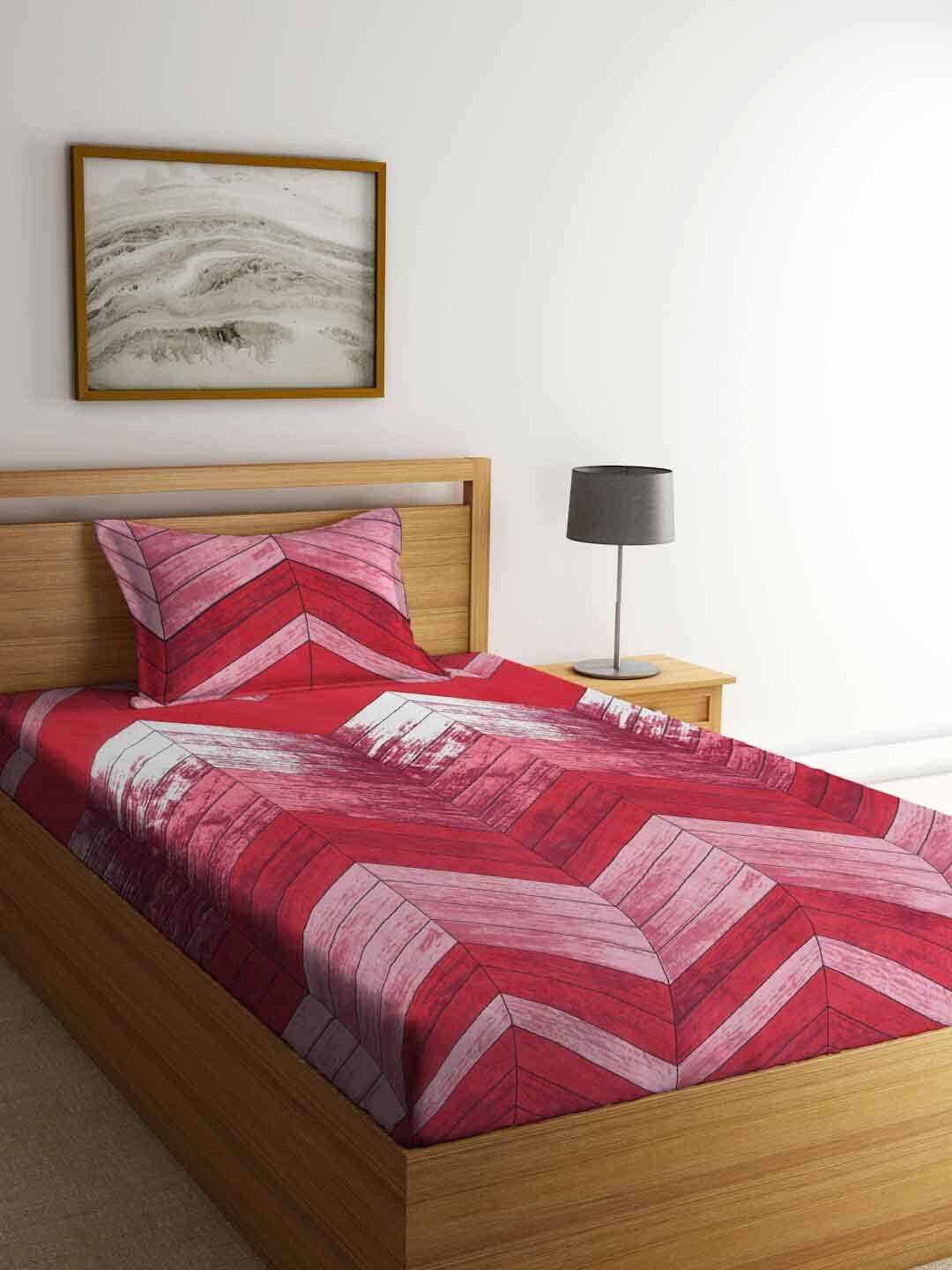 

FABINALIV Red & Pink Geometric Fitted 300 TC Single Bedsheet With 1 Pillow Cover
