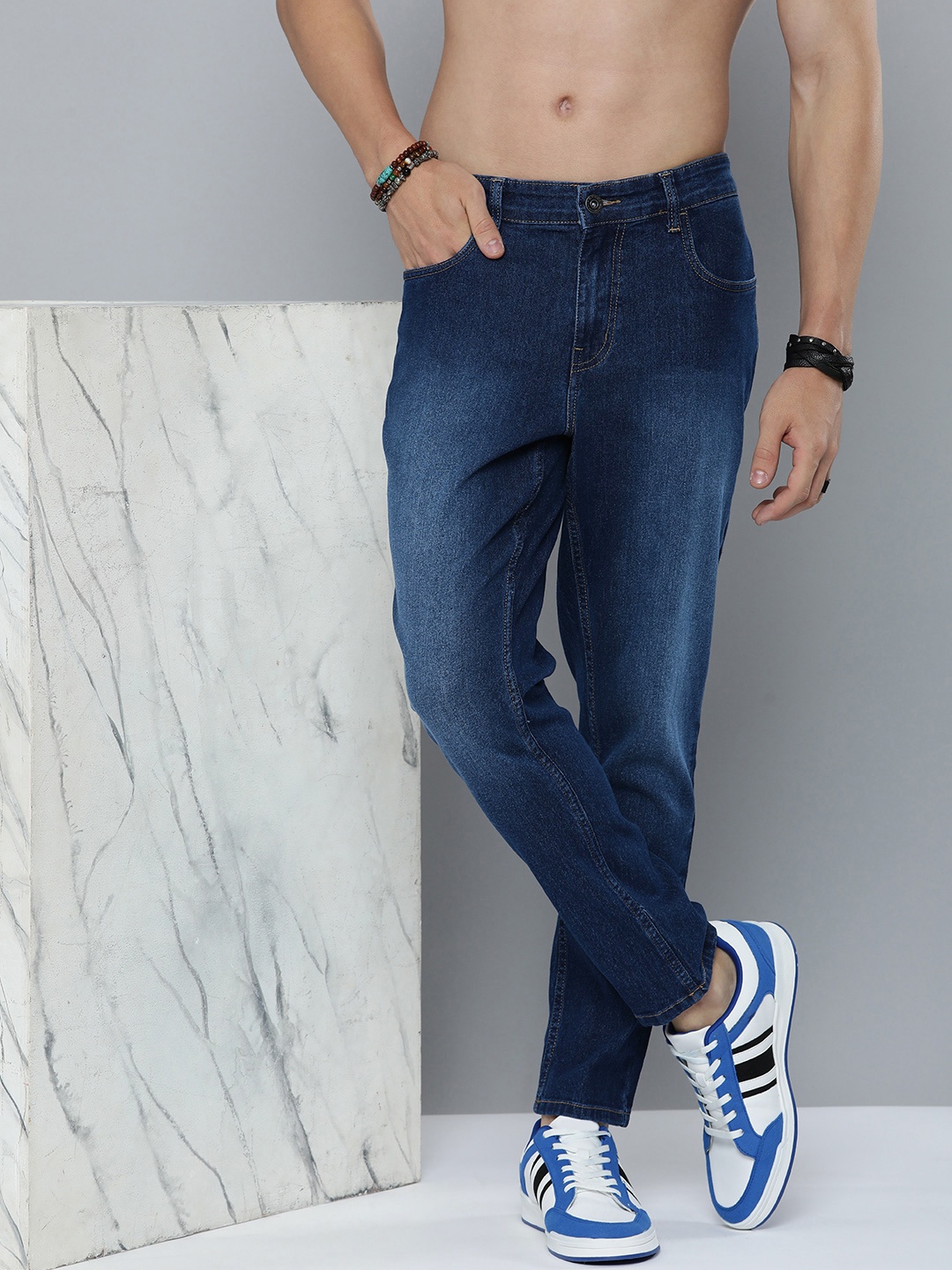 

R Code by The Roadster Life Co Men Erik Tapered Fit Light Fade Jeans, Blue