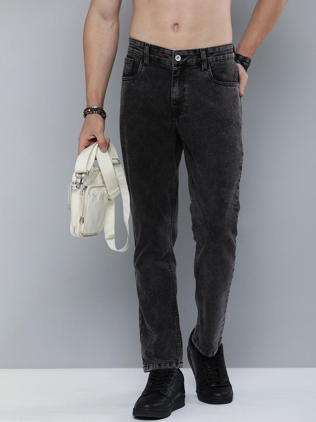 

R Code by The Roadster Life Co Men Micheal Slim Fit Light Fade Jeans, Black