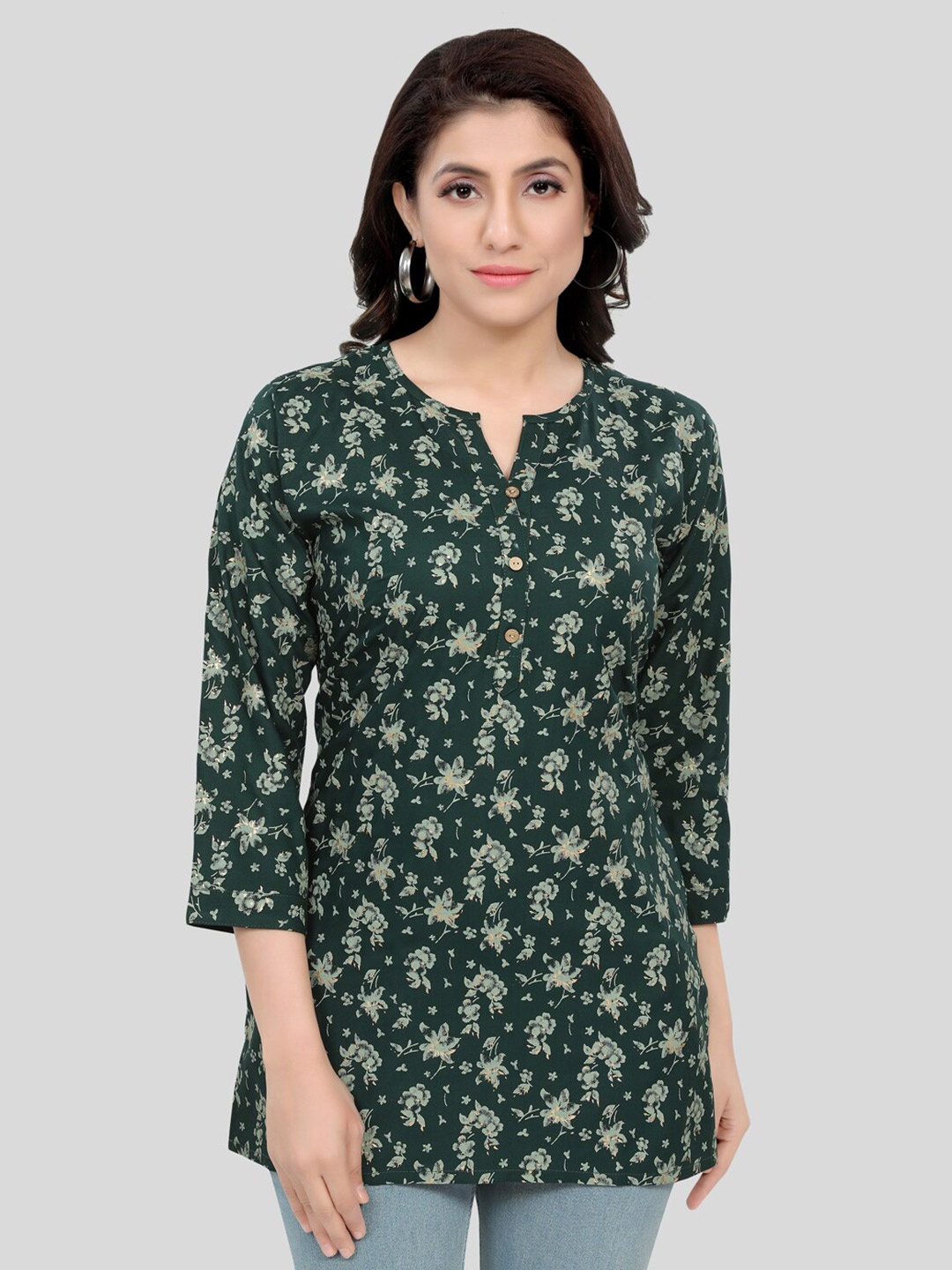 

Saree Swarg Floral Printed Kurti, Green