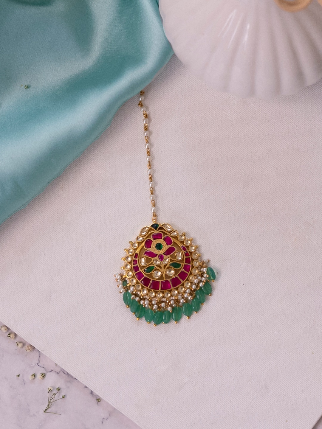 

Ishhaara Brass Plated Studded Round Maang Tikka, Gold