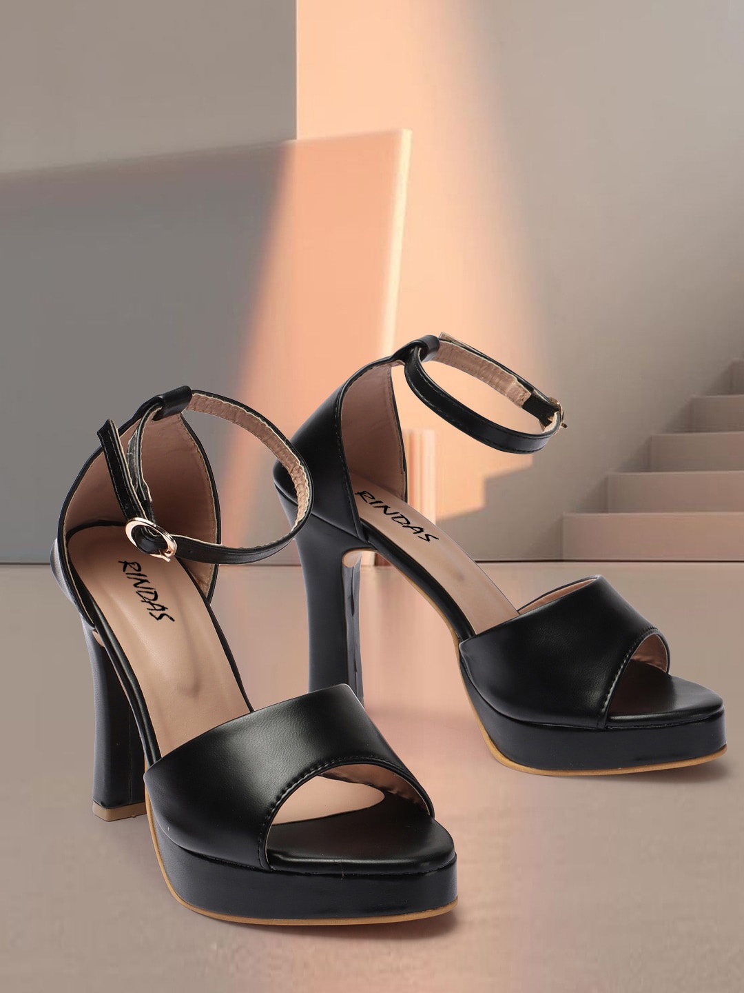 

RINDAS Block Peep Toes with Buckles, Black