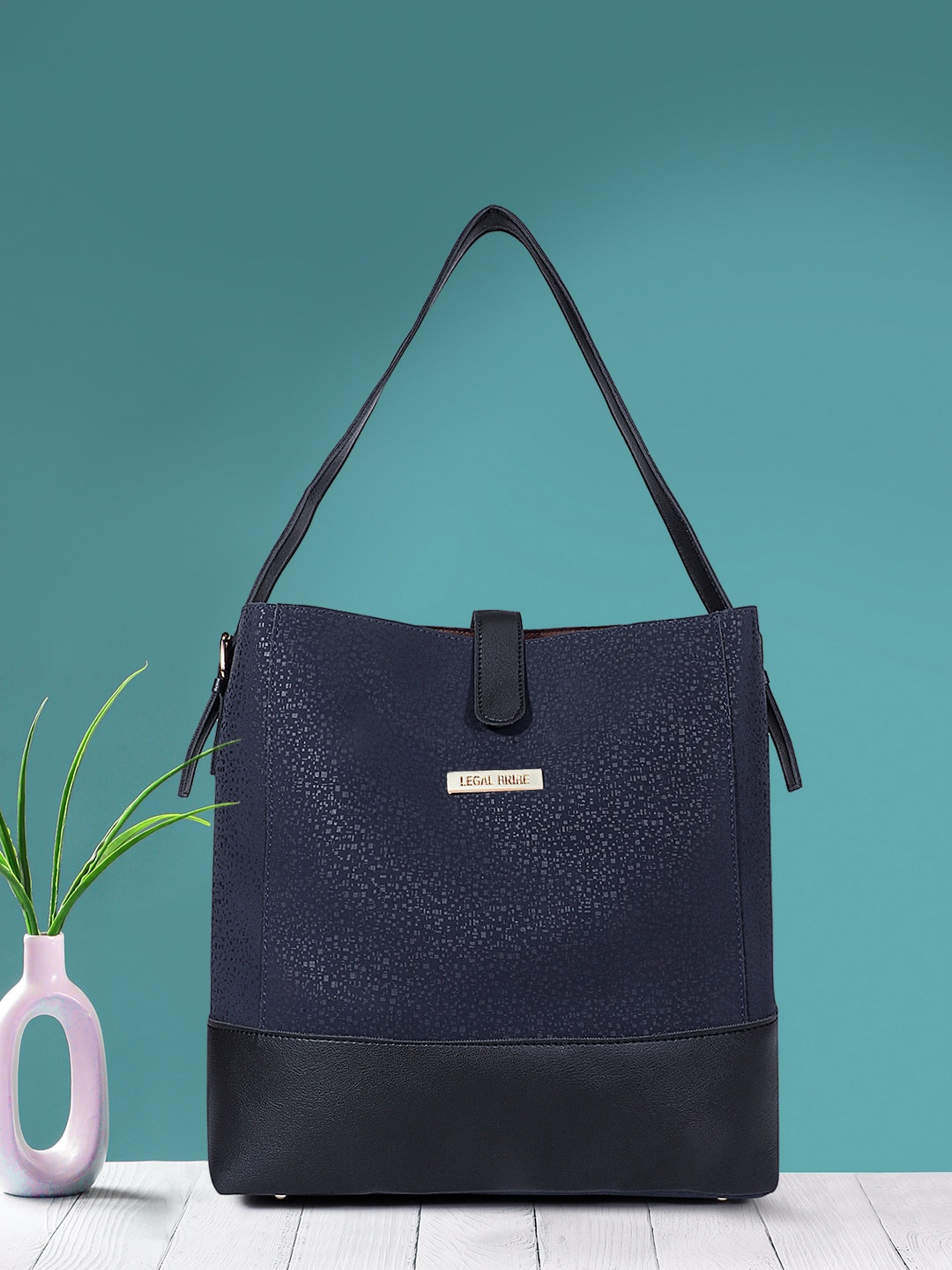 

LEGAL BRIBE Oversized Structured Shoulder Bag, Navy blue